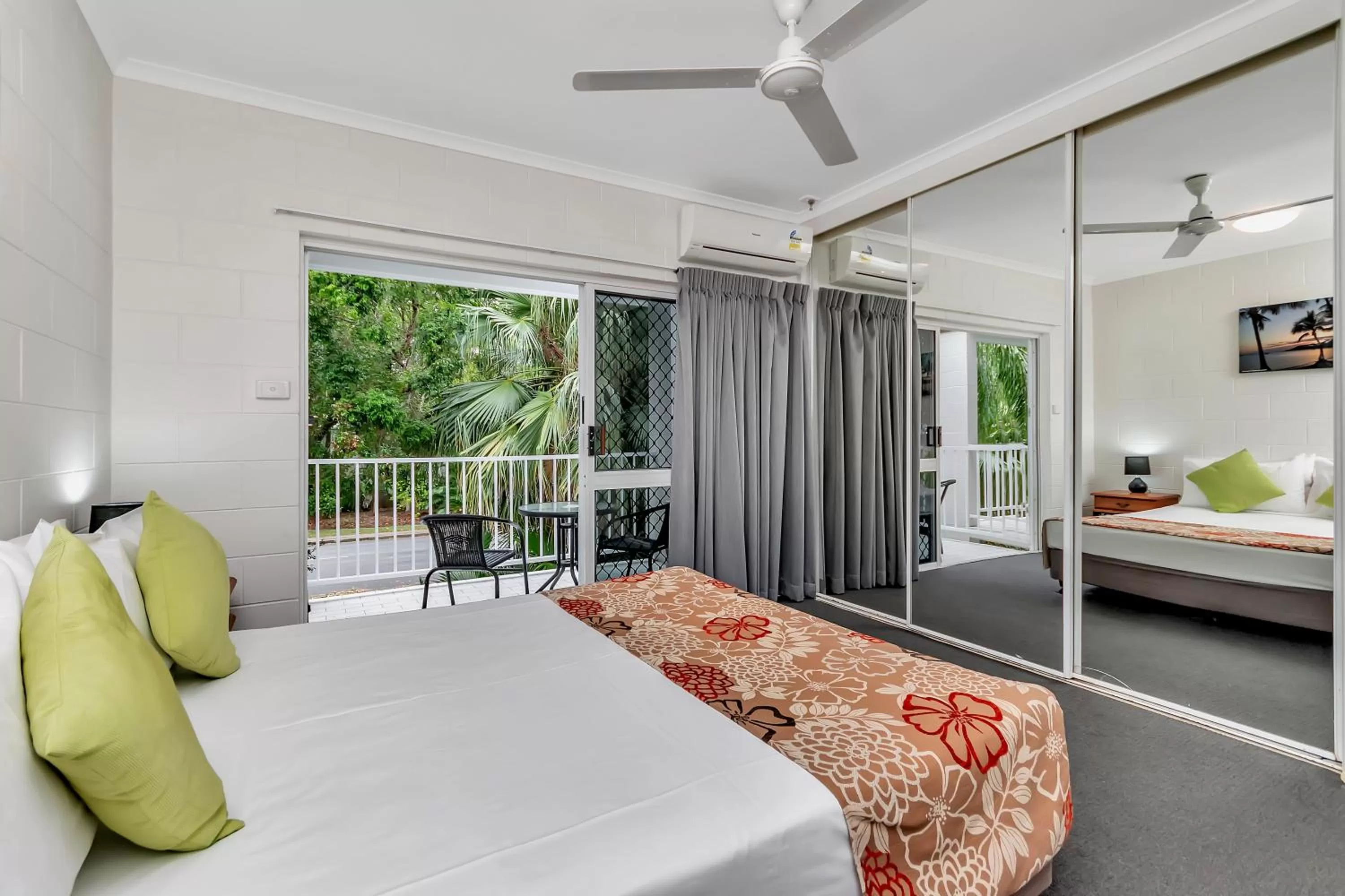 Bed in TiTree Village Holiday Apartments