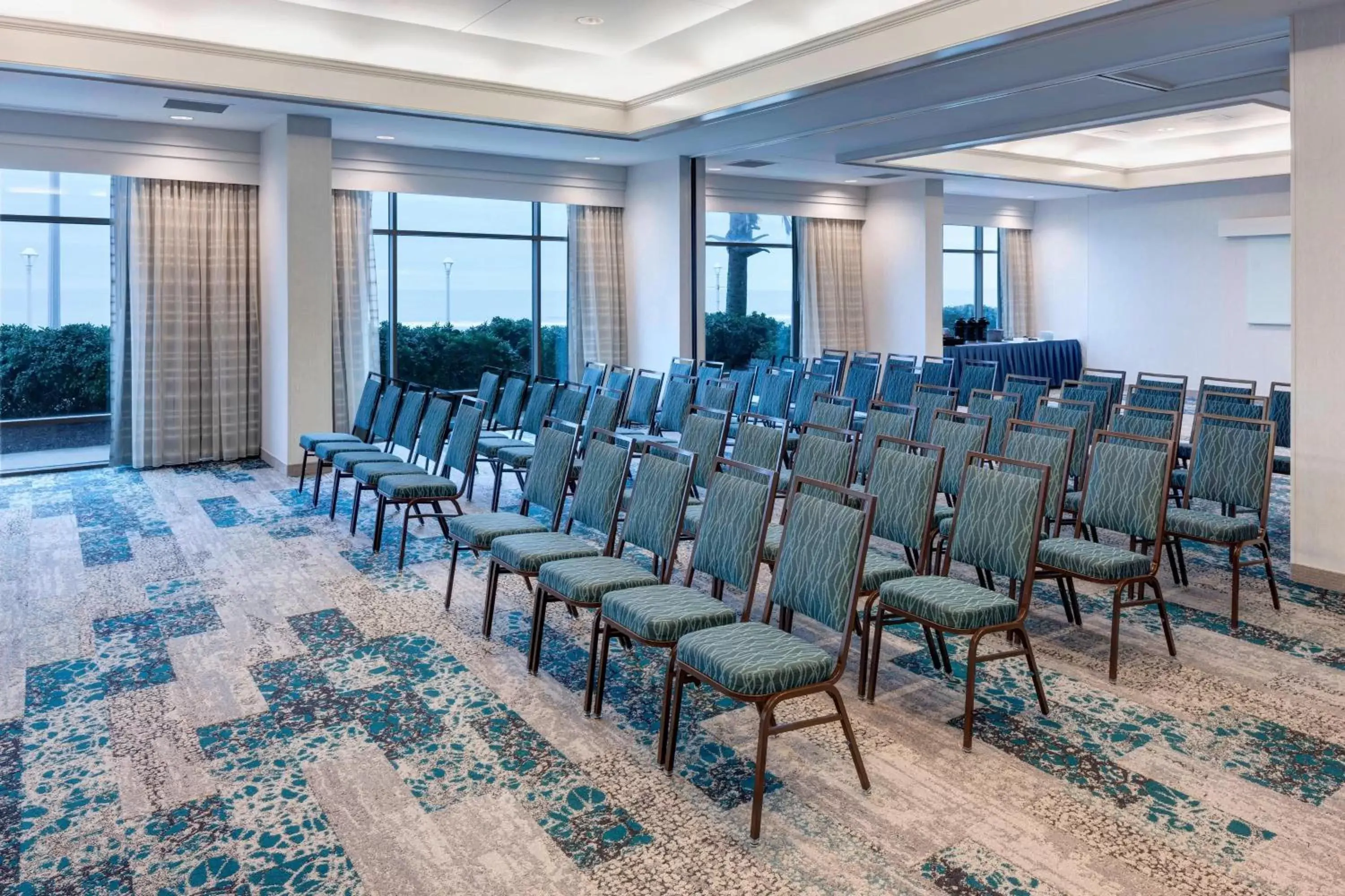 Meeting/conference room in Courtyard Virginia Beach Oceanfront / North 37th Street