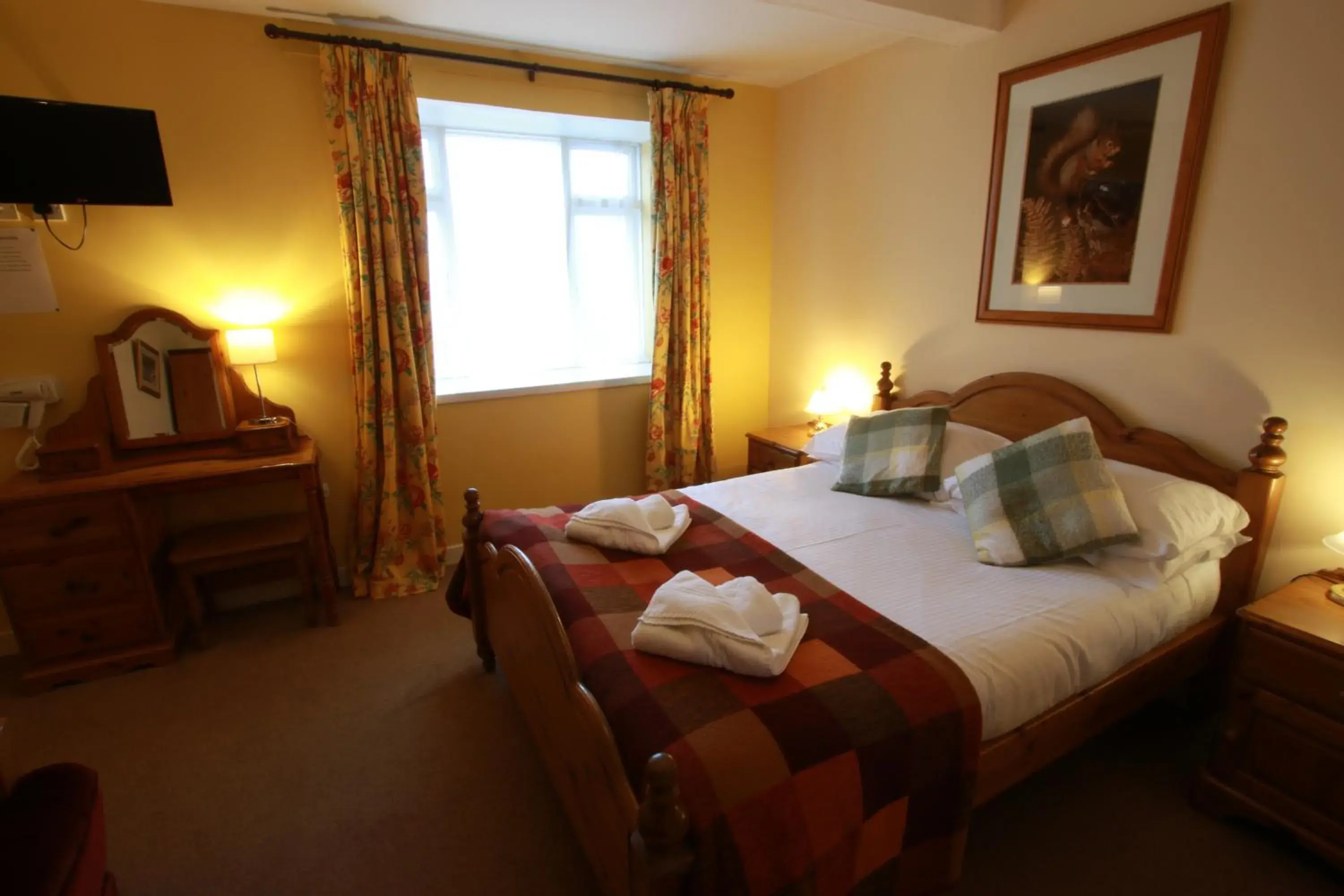 Bedroom, Bed in Inn at Ardgour