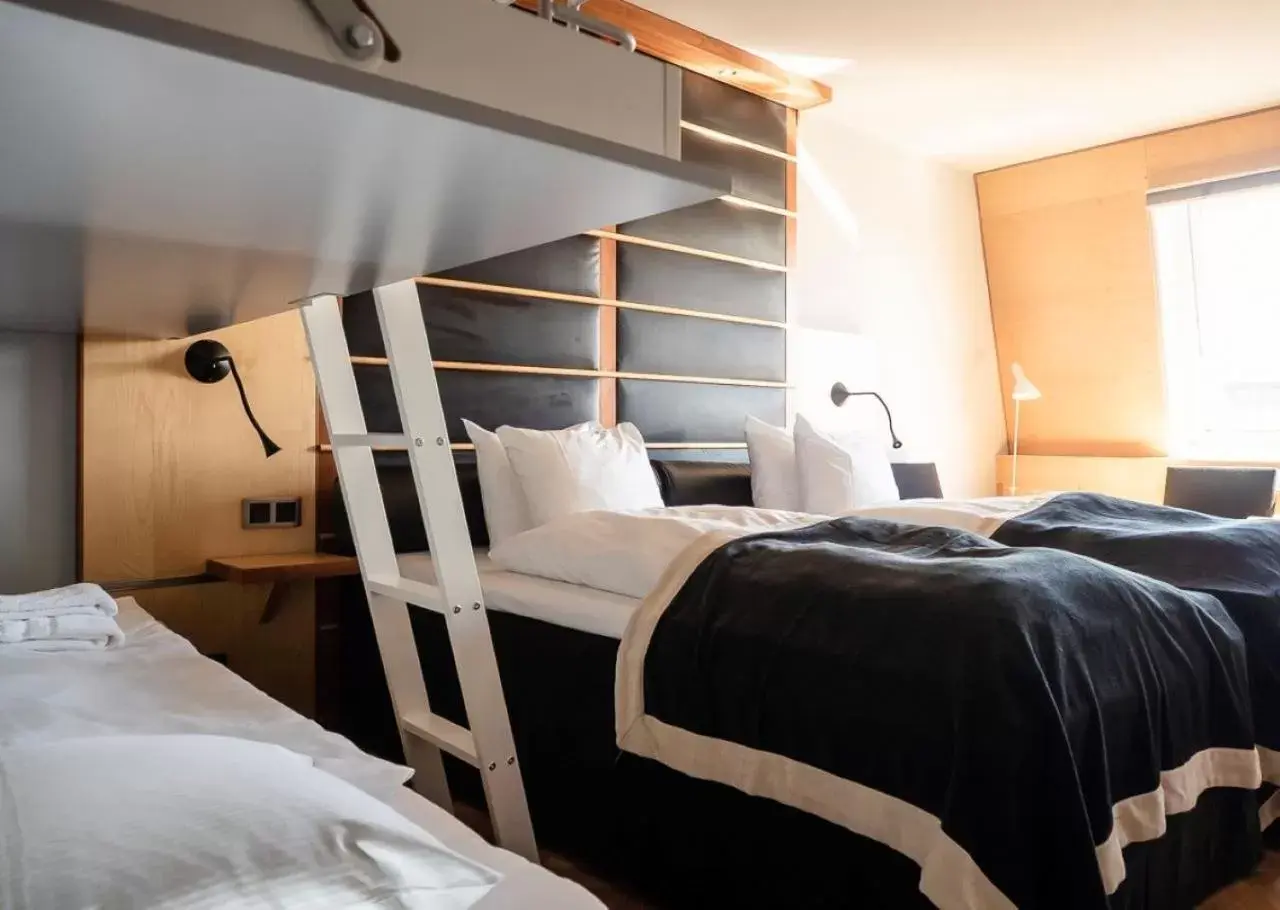 bunk bed, Bed in Hotel Lundia bunk bed, Bed in Hotel Lundia