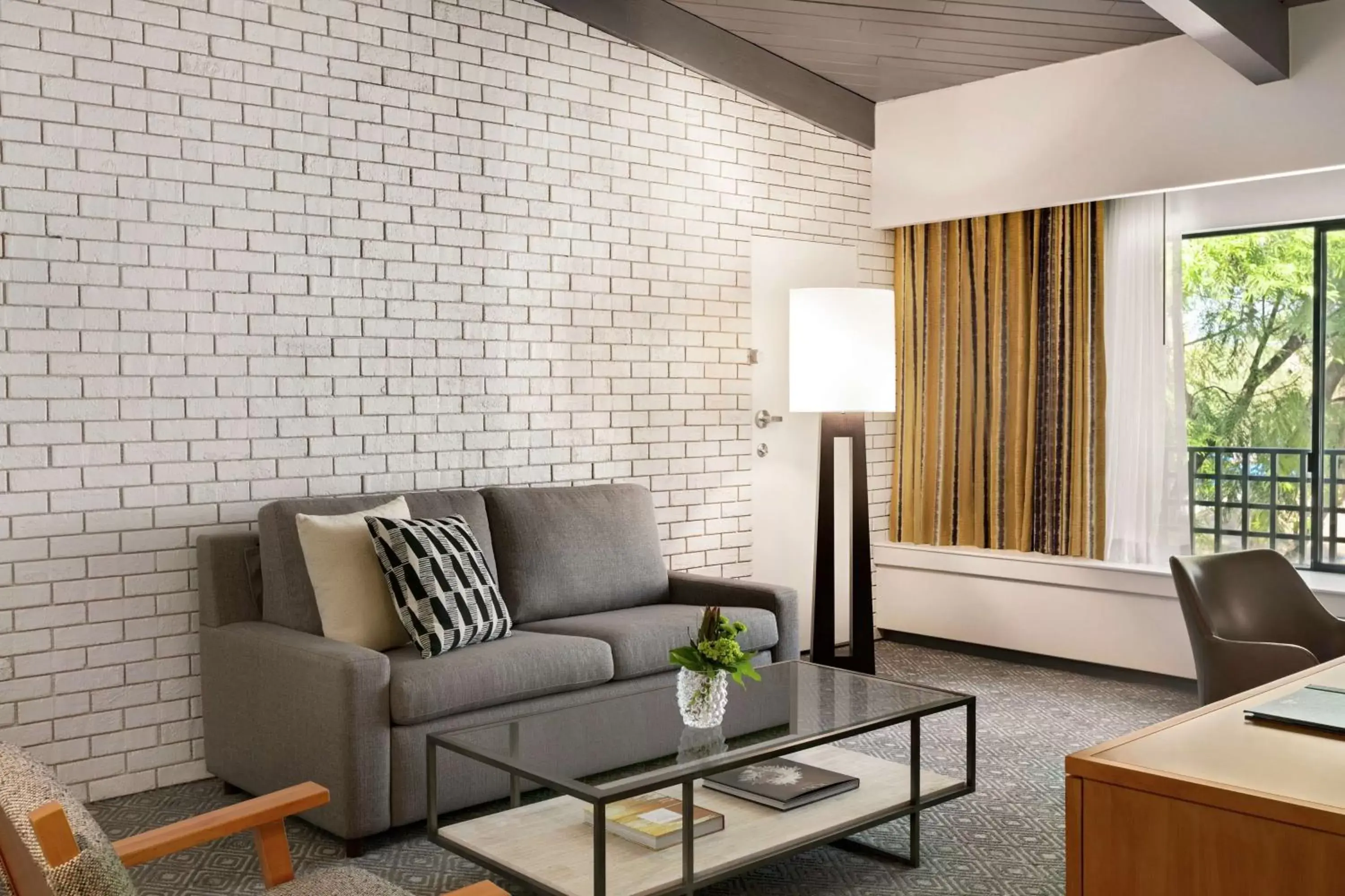 Living room, Seating Area in Hilton Scottsdale Resort & Villas