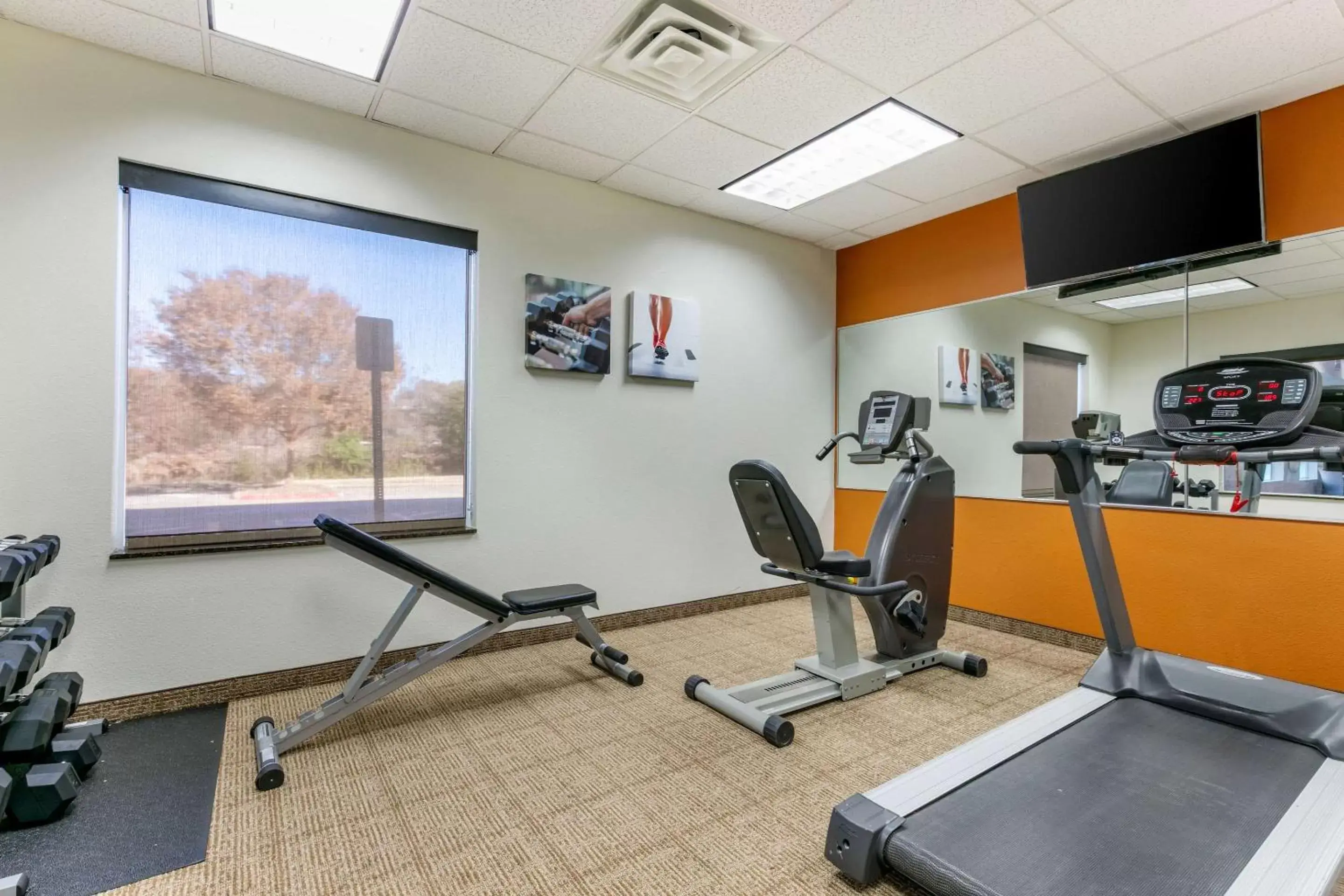 Fitness centre/facilities, Fitness Center/Facilities in Comfort Inn and Suites Van Buren - Fort Smith