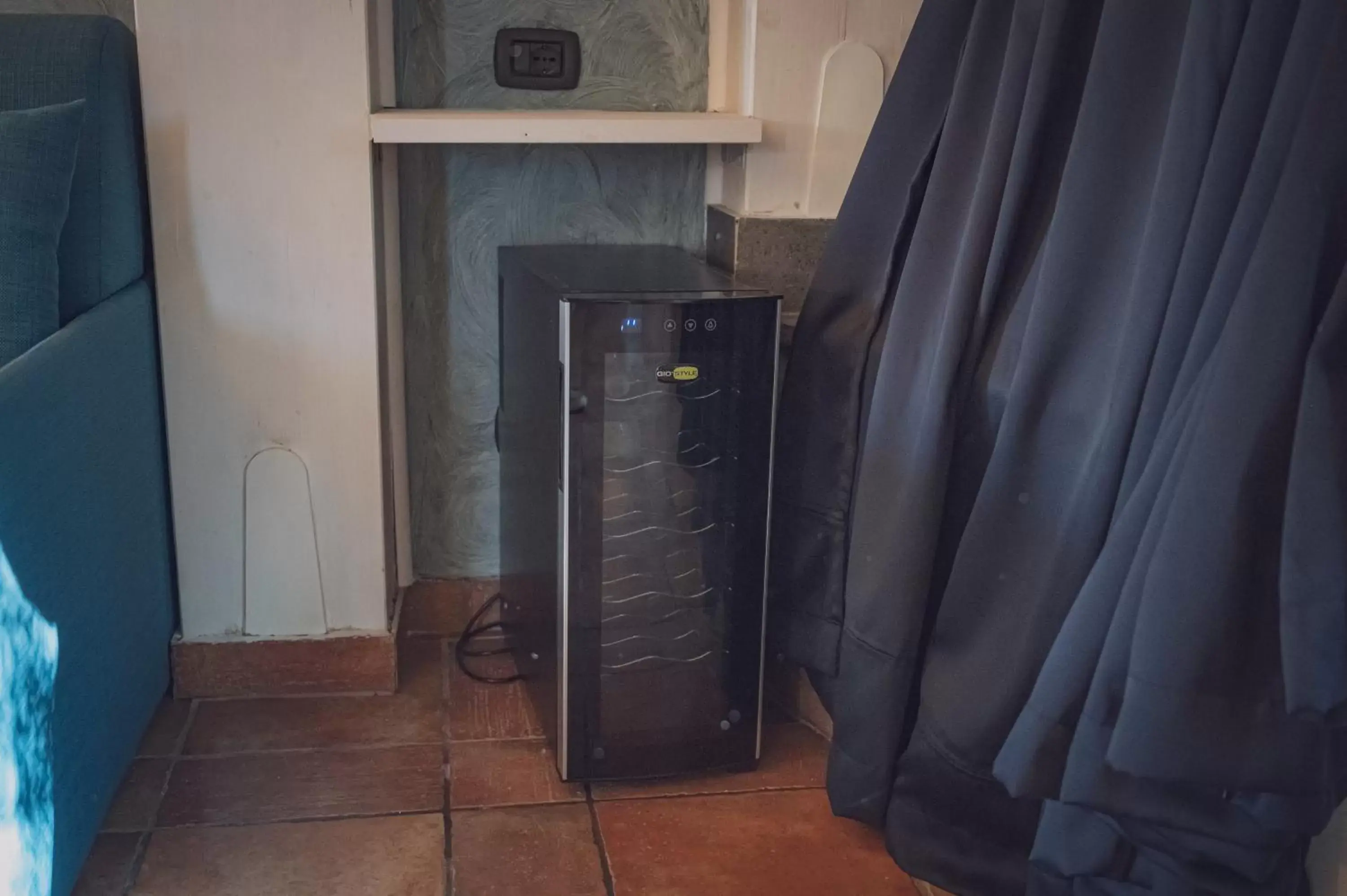 oven, Bathroom in La Dimora del Faro