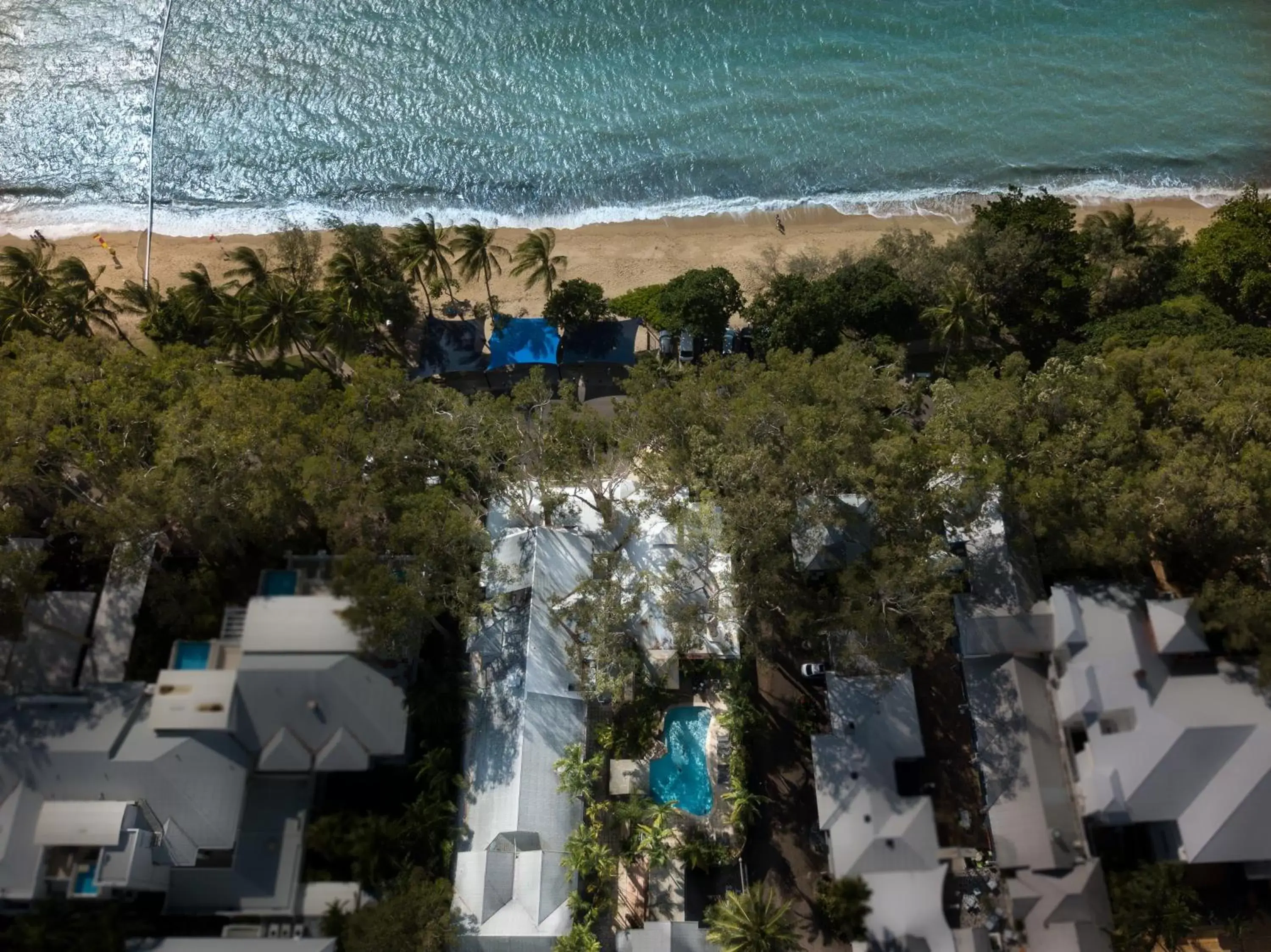 Bird's eye view, Bird's-eye View in Paradise On The Beach Resort