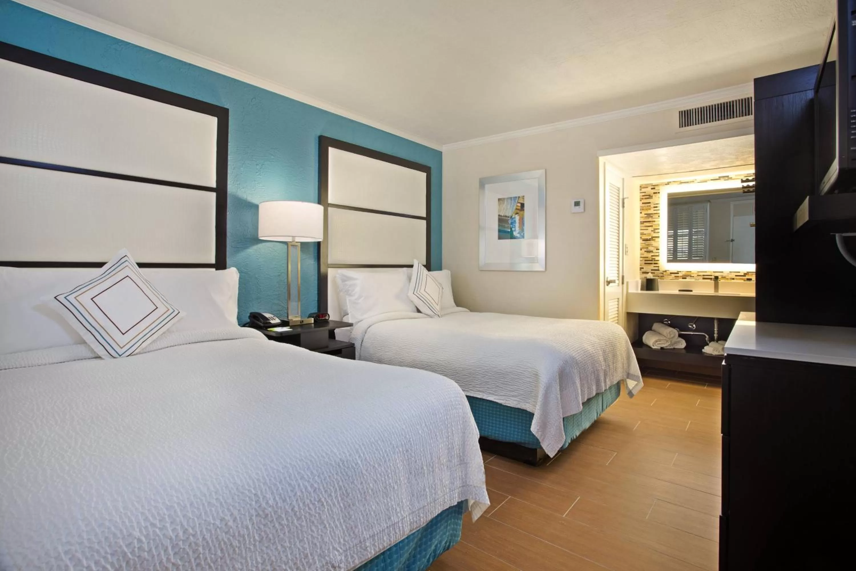 Photo of the whole room, Bed in Fairfield Inn & Suites by Marriott Key West