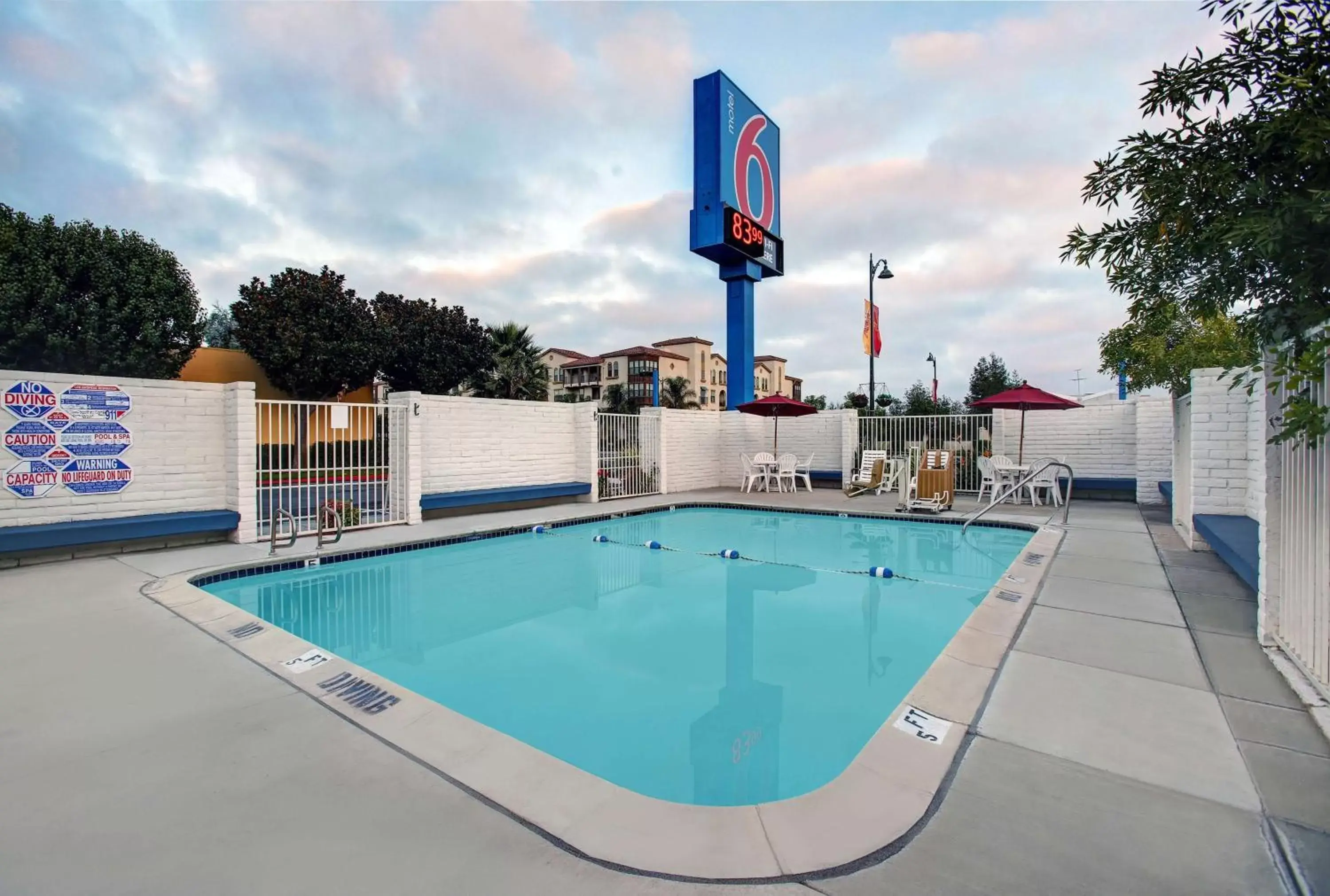On site, Swimming Pool in Motel 6-Santa Clara, CA