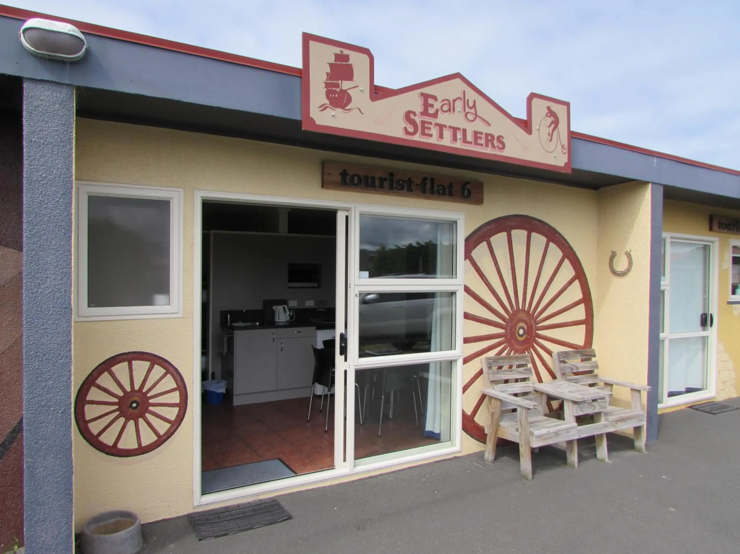 Area and facilities in Dunedin Holiday Park