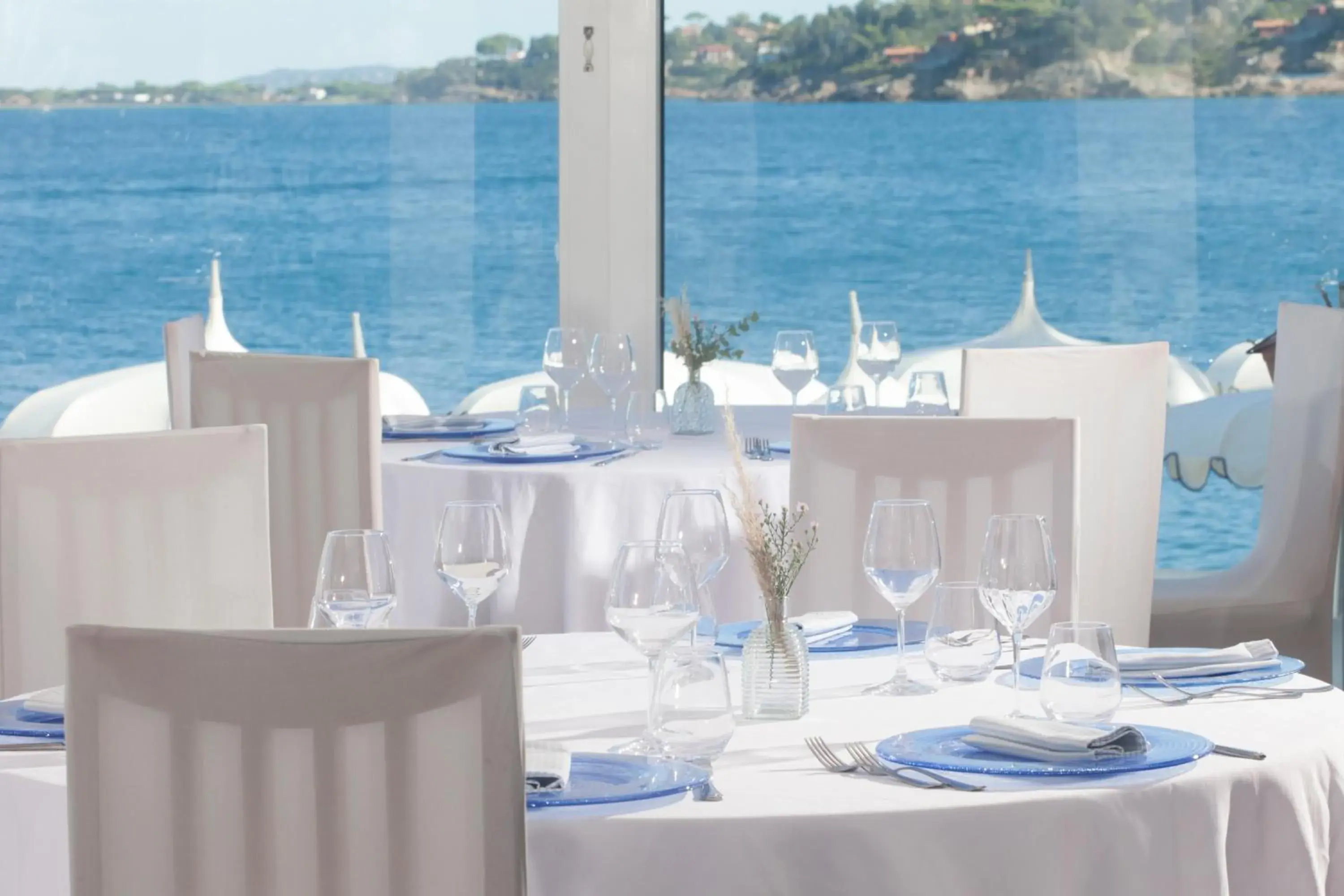 Restaurant/Places to Eat in Hotel La Caletta