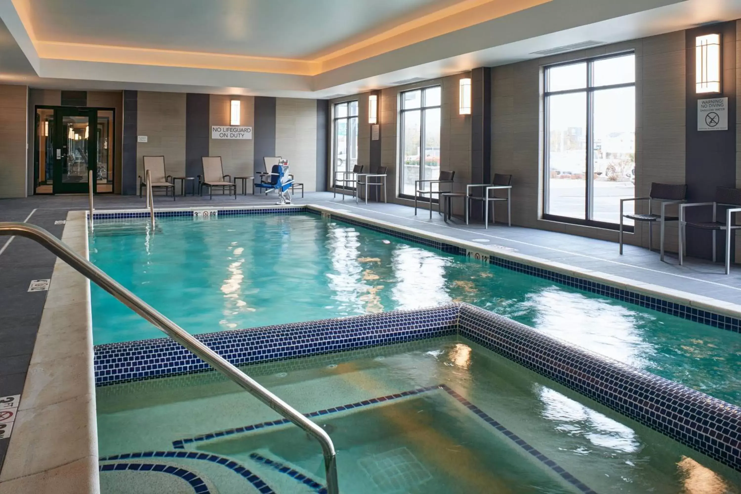 Swimming Pool in Courtyard by Marriott Jackson