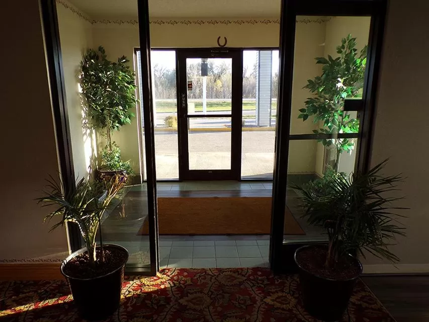 Facade/entrance in Morton Inn