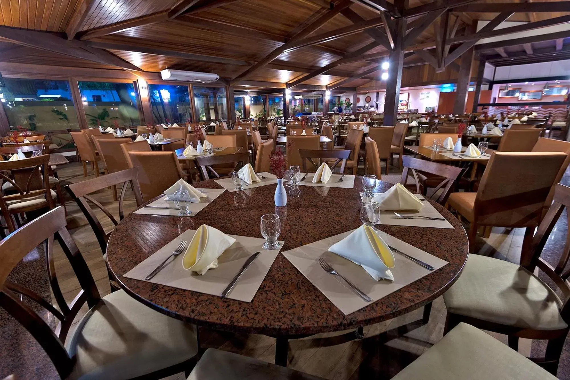 Restaurant/Places to Eat in Portobello Praia