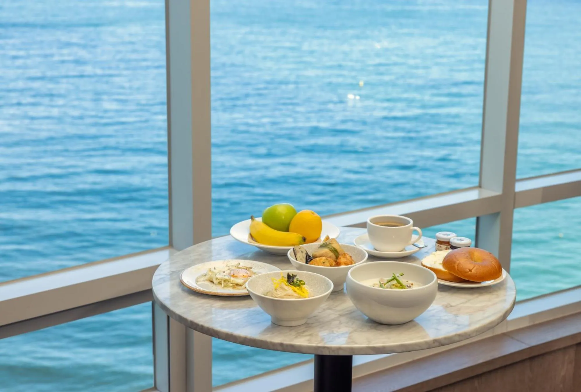 Restaurant/places to eat in Kent Hotel Gwangalli by Kensington