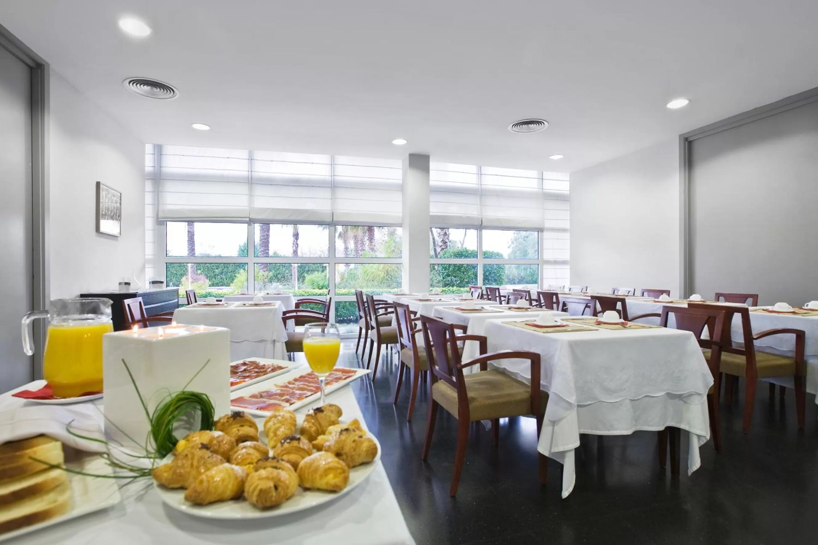 Restaurant/places to eat in Hotel Air Penedès