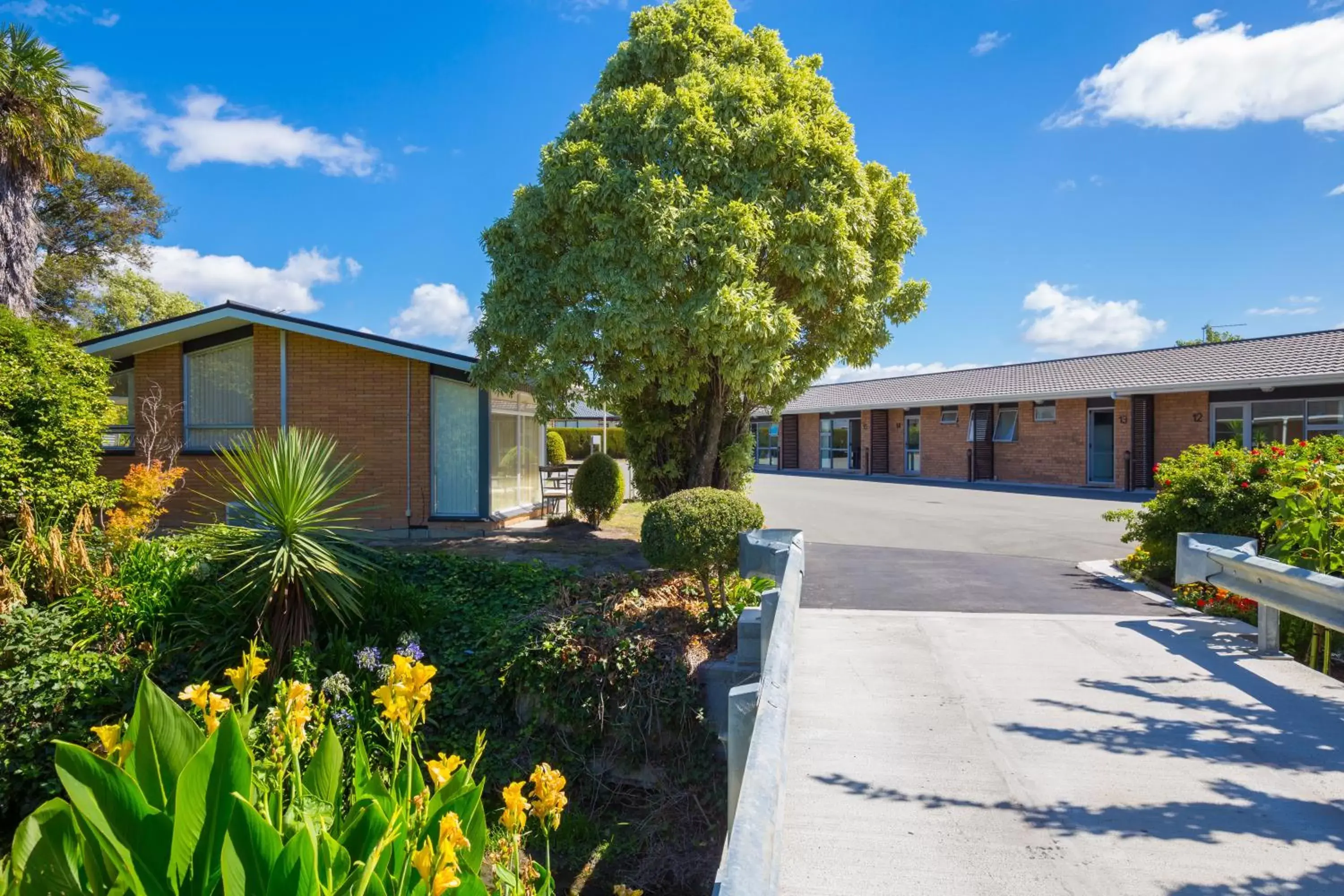 Property Building in Middle Park Motel