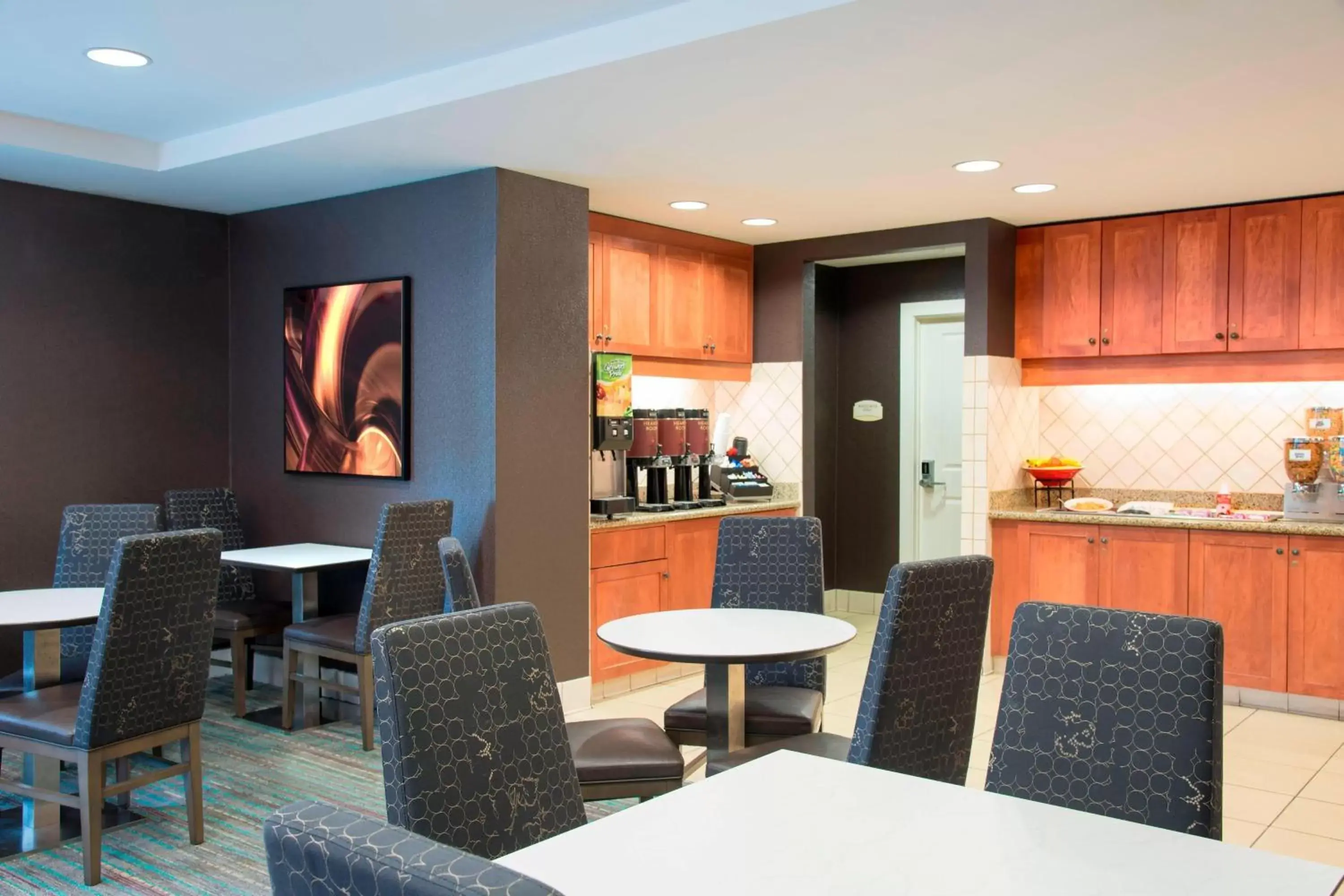 Breakfast, Restaurant/Places to Eat in Residence Inn Toledo Maumee