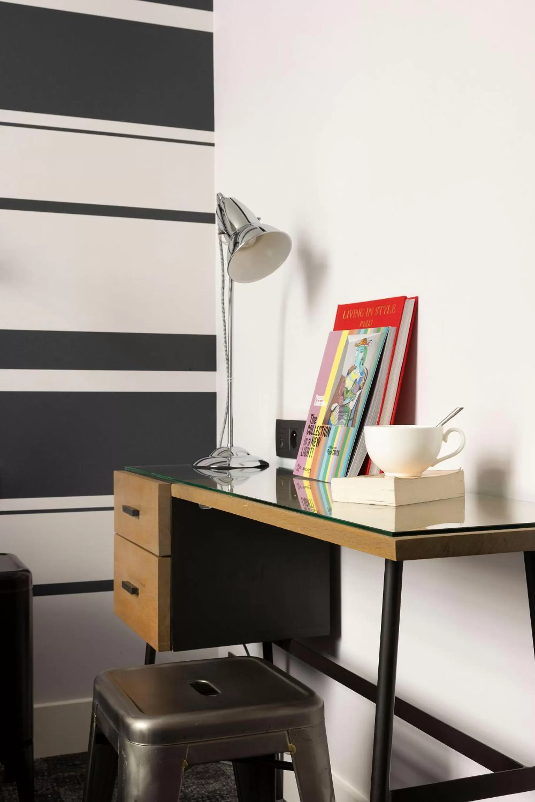 Seating area in Hôtel Fabric