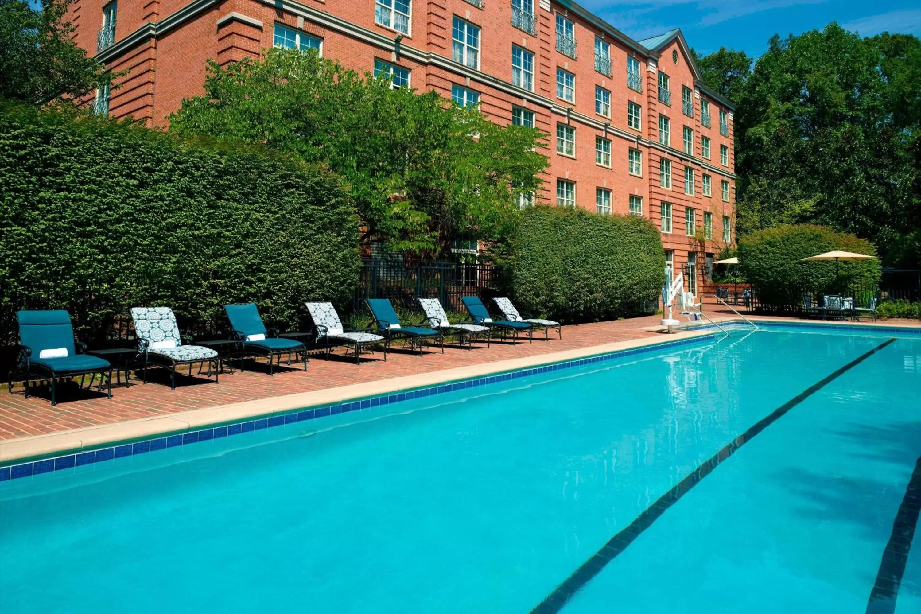 Property building, Swimming Pool in Westfields Marriott Washington Dulles