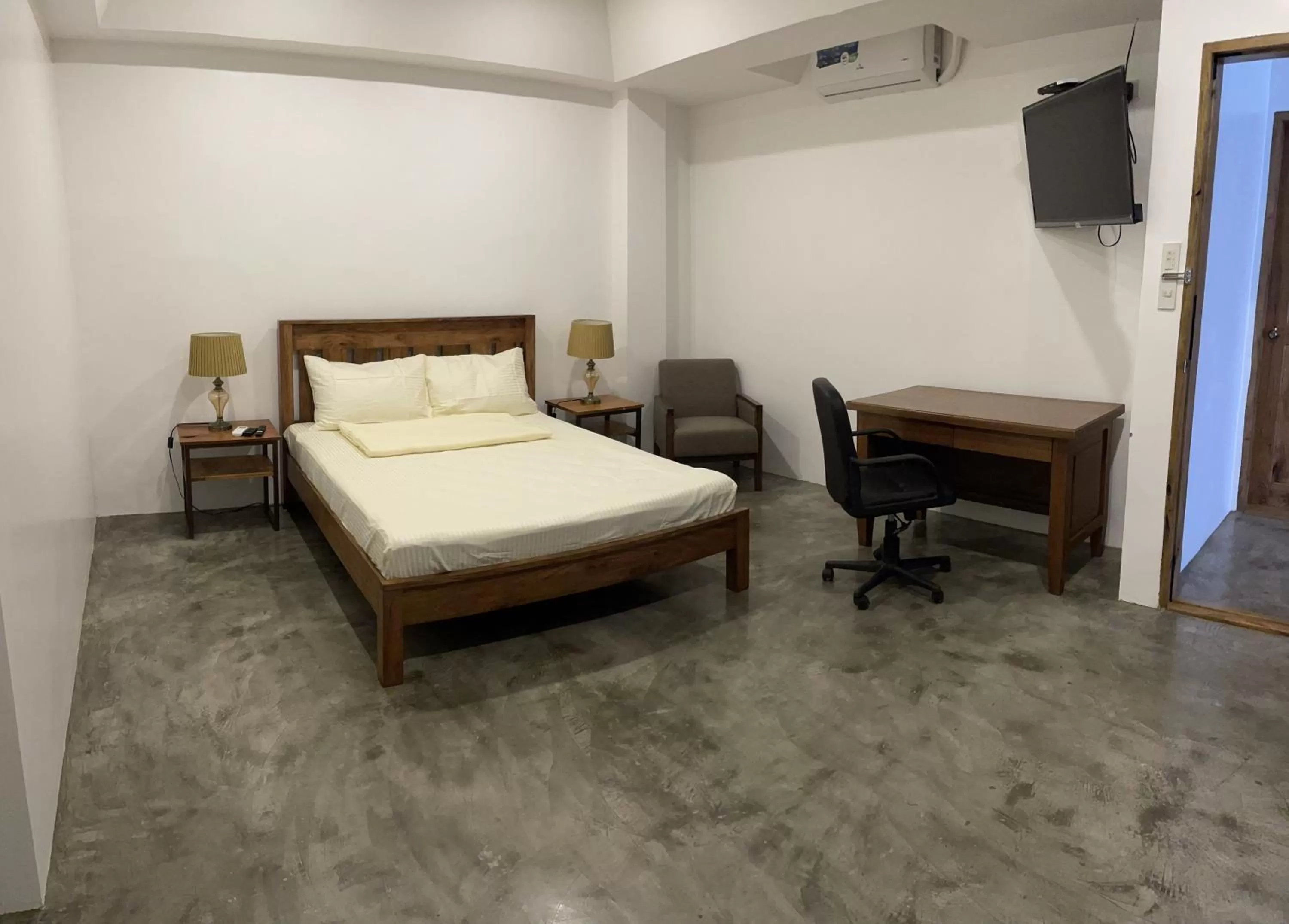 Bed in P&B Residences Legazpi