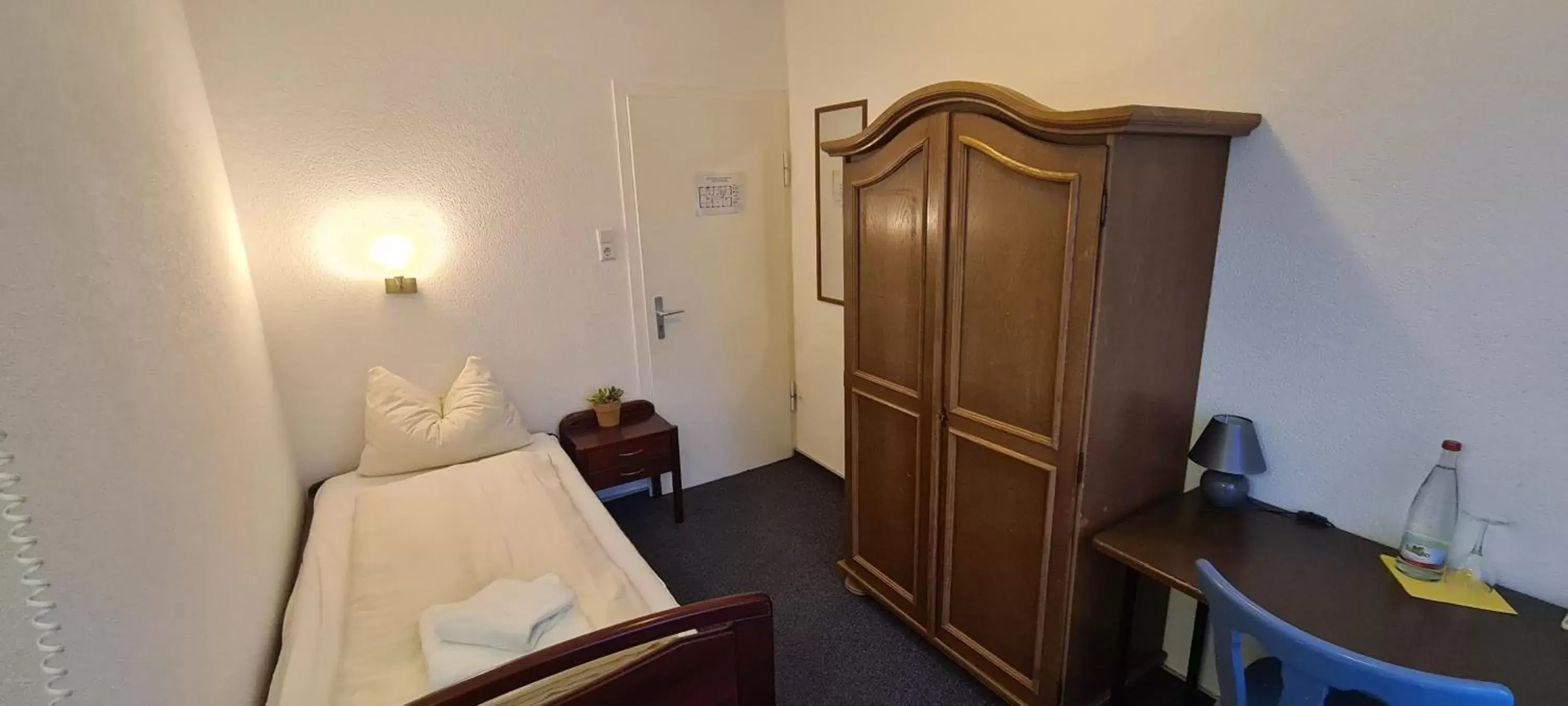 Budget Single Room - single occupancy in Hotel Lamm
