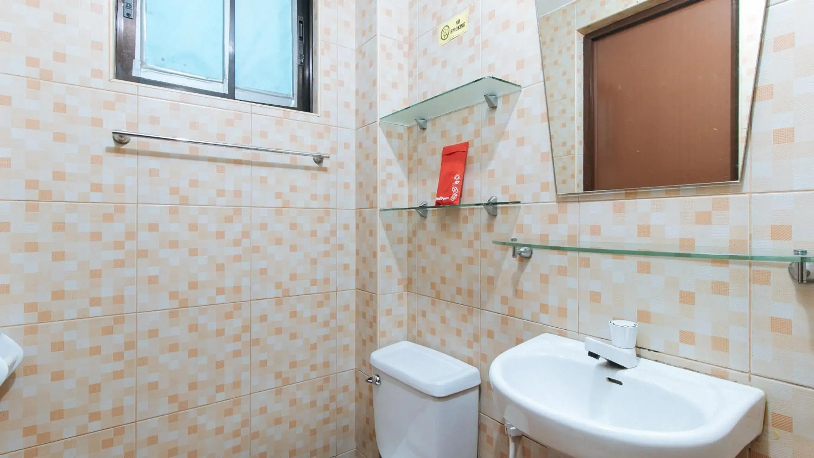 Bathroom in L Mansion 2 Palanan Makati City