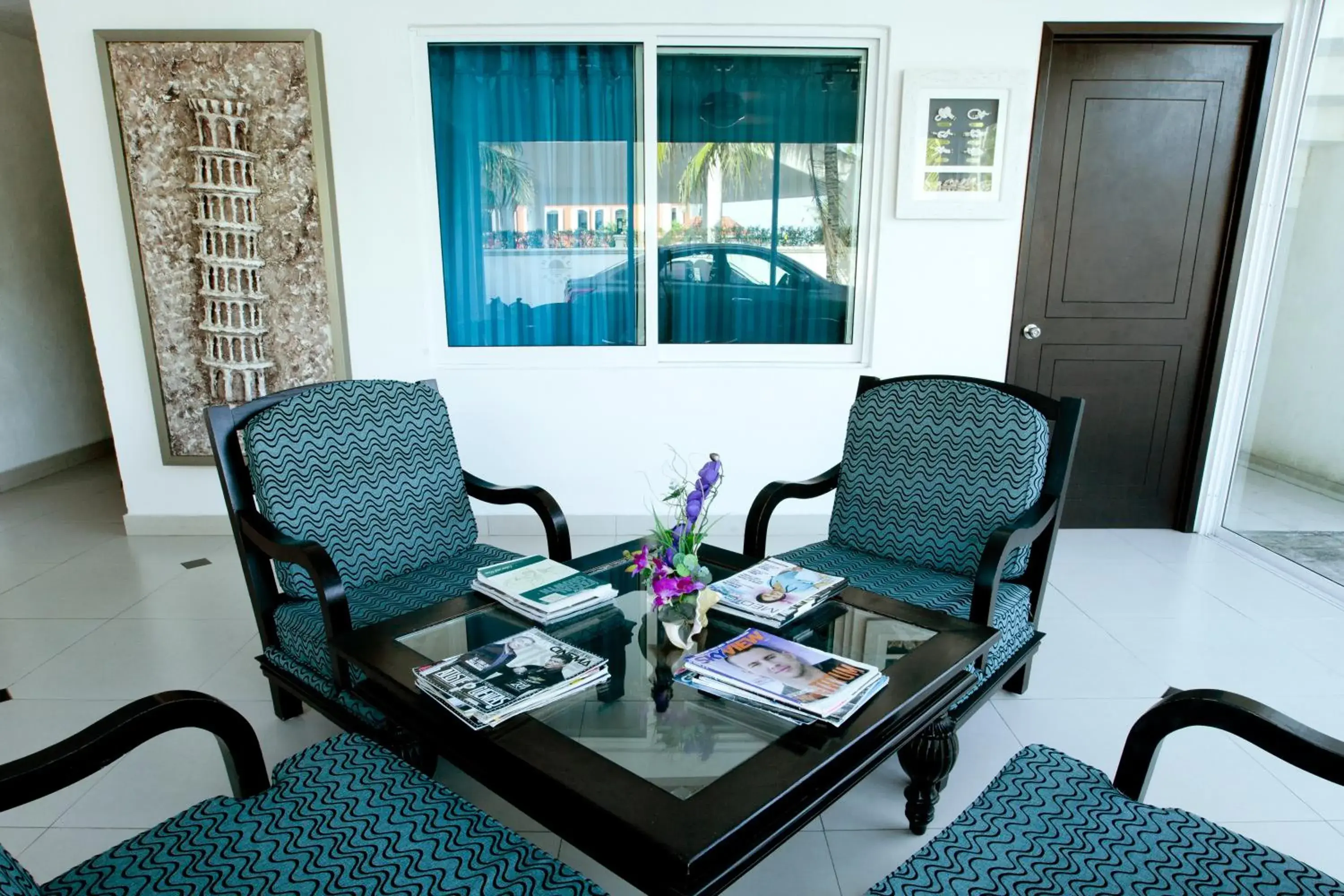 Living room, Seating Area in Hotel Del Sol