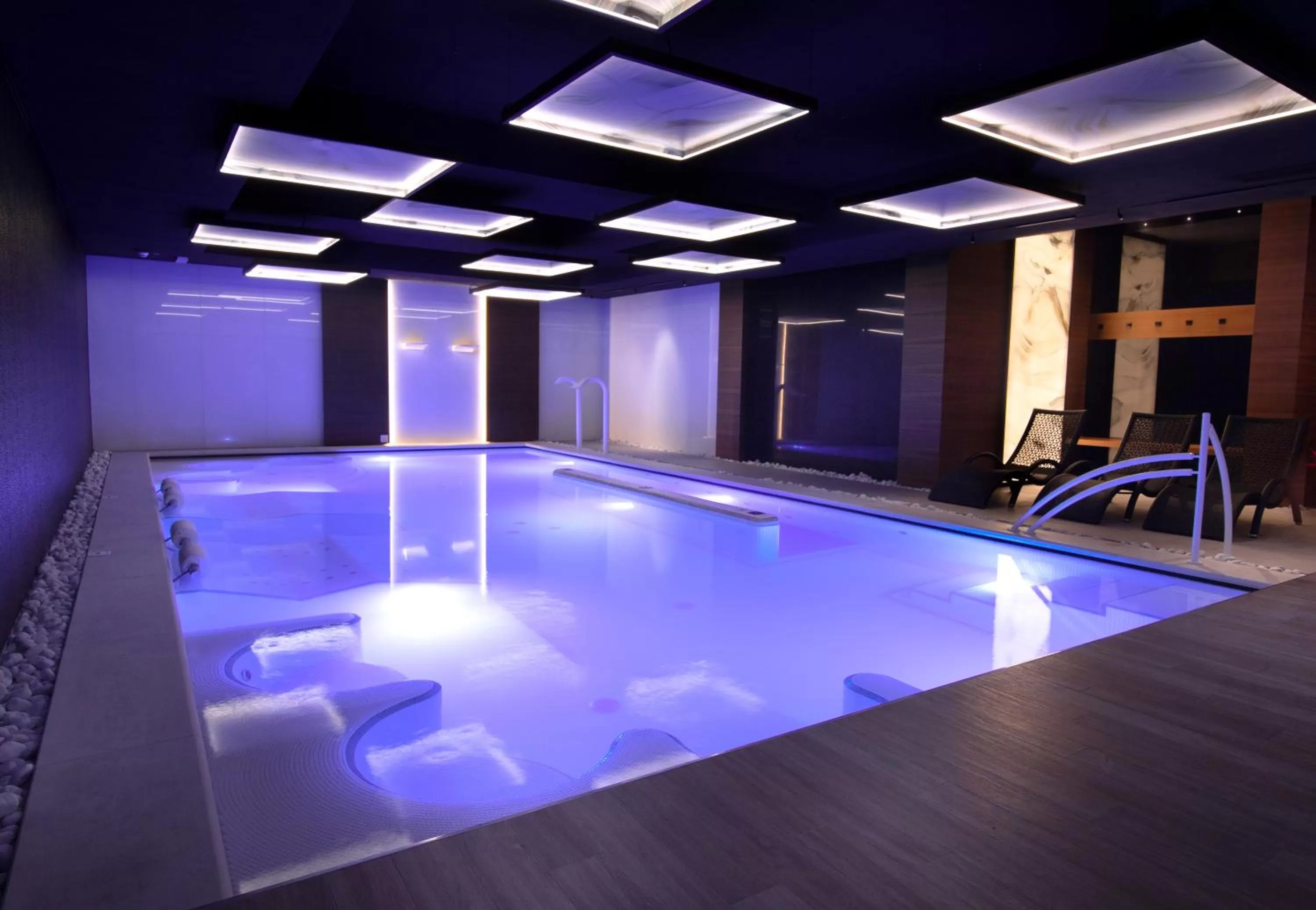 Swimming pool in Hotel Ambasciatori