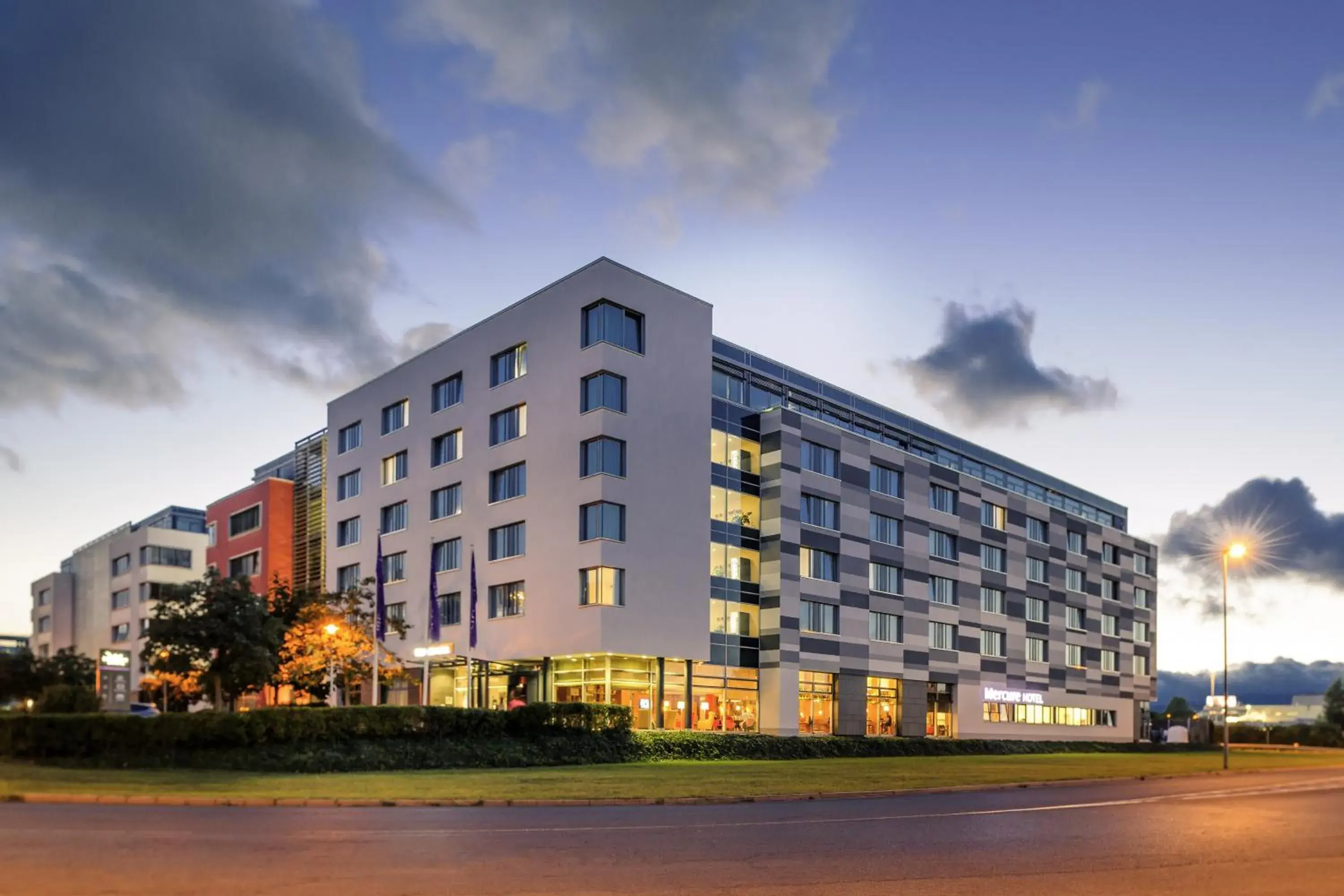 Property Building in Mercure Hotel Frankfurt Eschborn Helfmann-Park