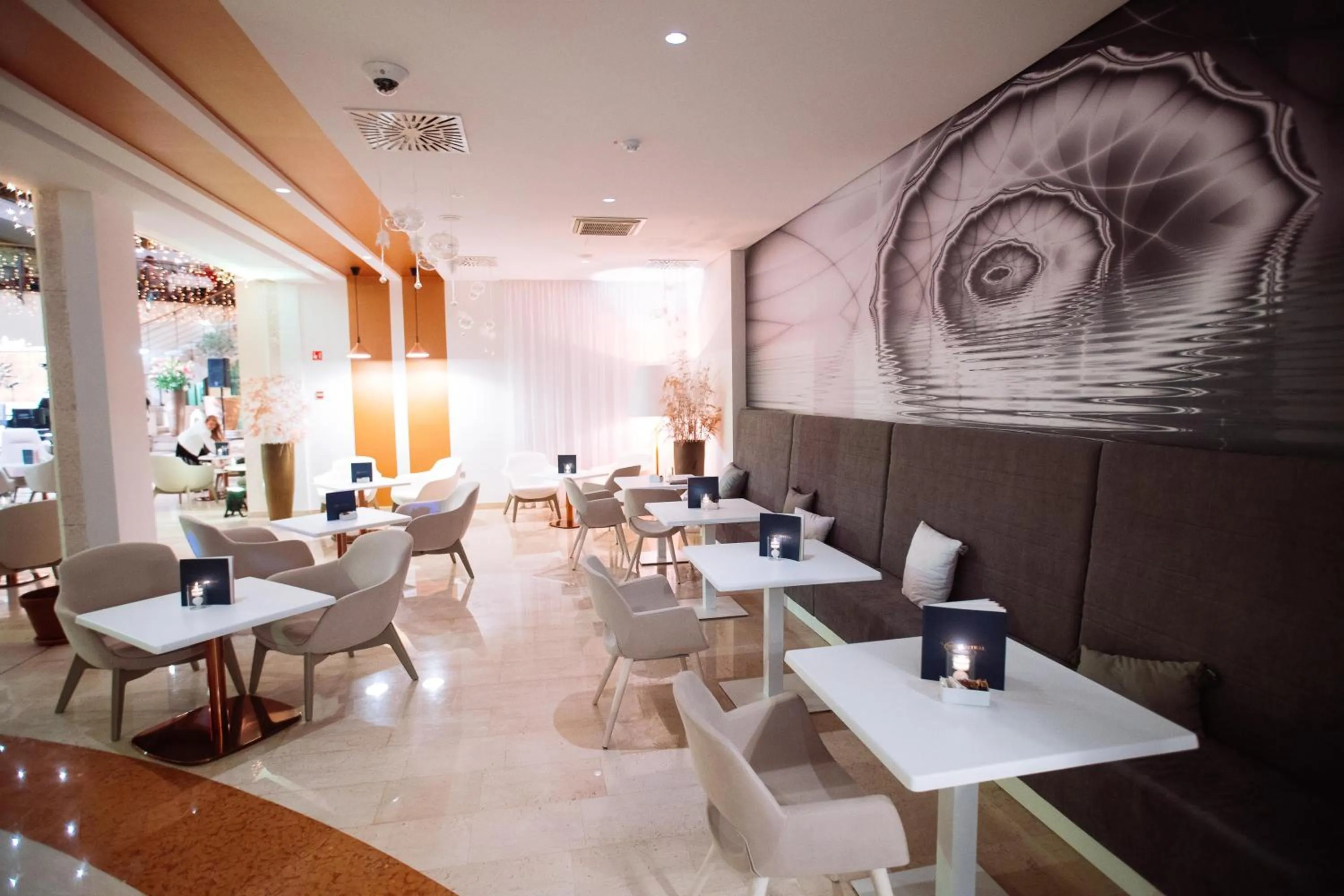 Lounge or bar in Grand Hotel Portoroz 4* superior – Terme & Wellness LifeClass