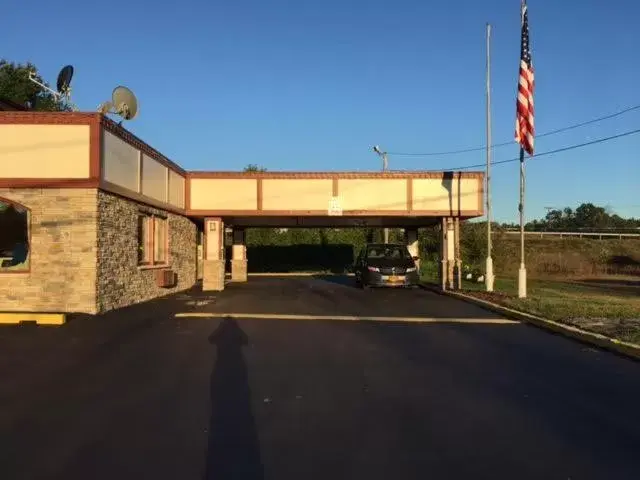 Nearby Landmark in Days Inn by Wyndham Queensbury/Lake George