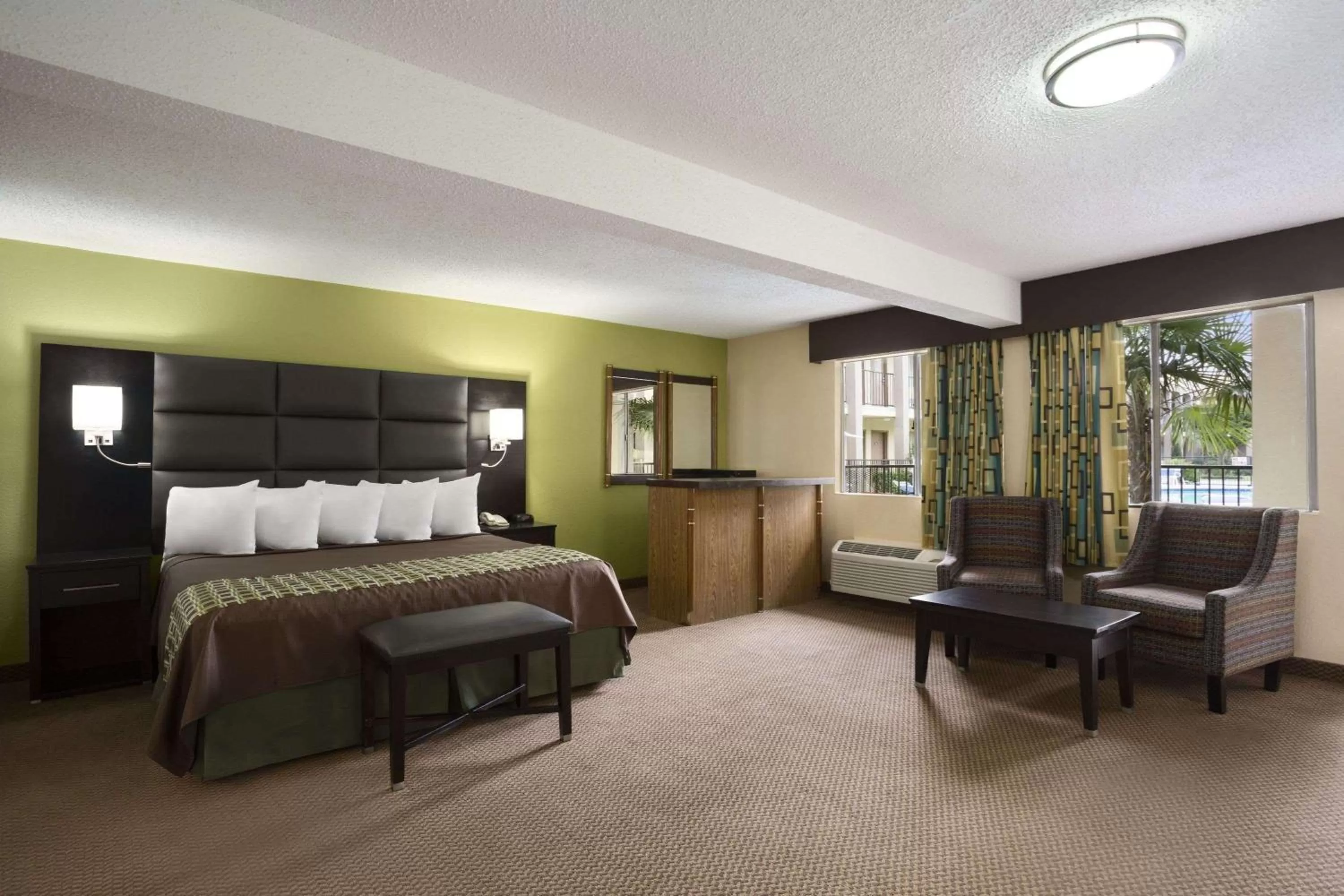 Photo of the whole room, Bed in Days Inn by Wyndham Dallas Irving