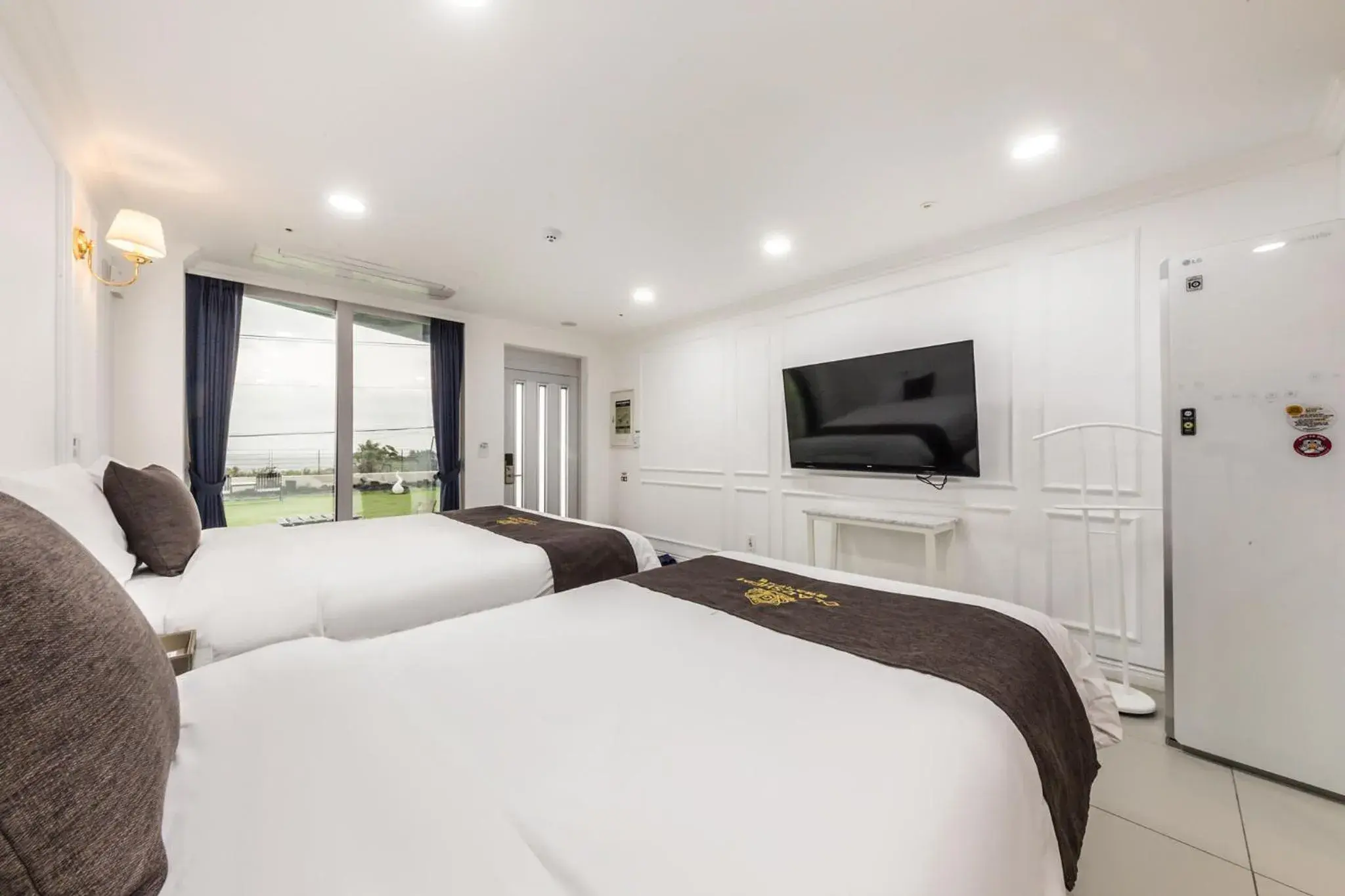 TV and multimedia, Bed in Gladsheim Hotel TV and multimedia, Bed in Gladsheim Hotel