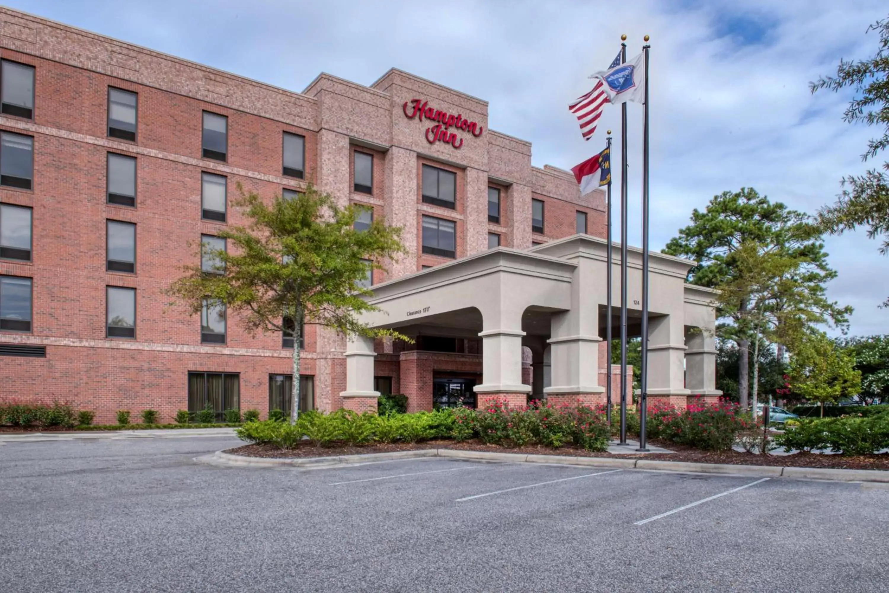 Property building in Hampton Inn Wilmington University Area Property building in Hampton Inn Wilmington University Area