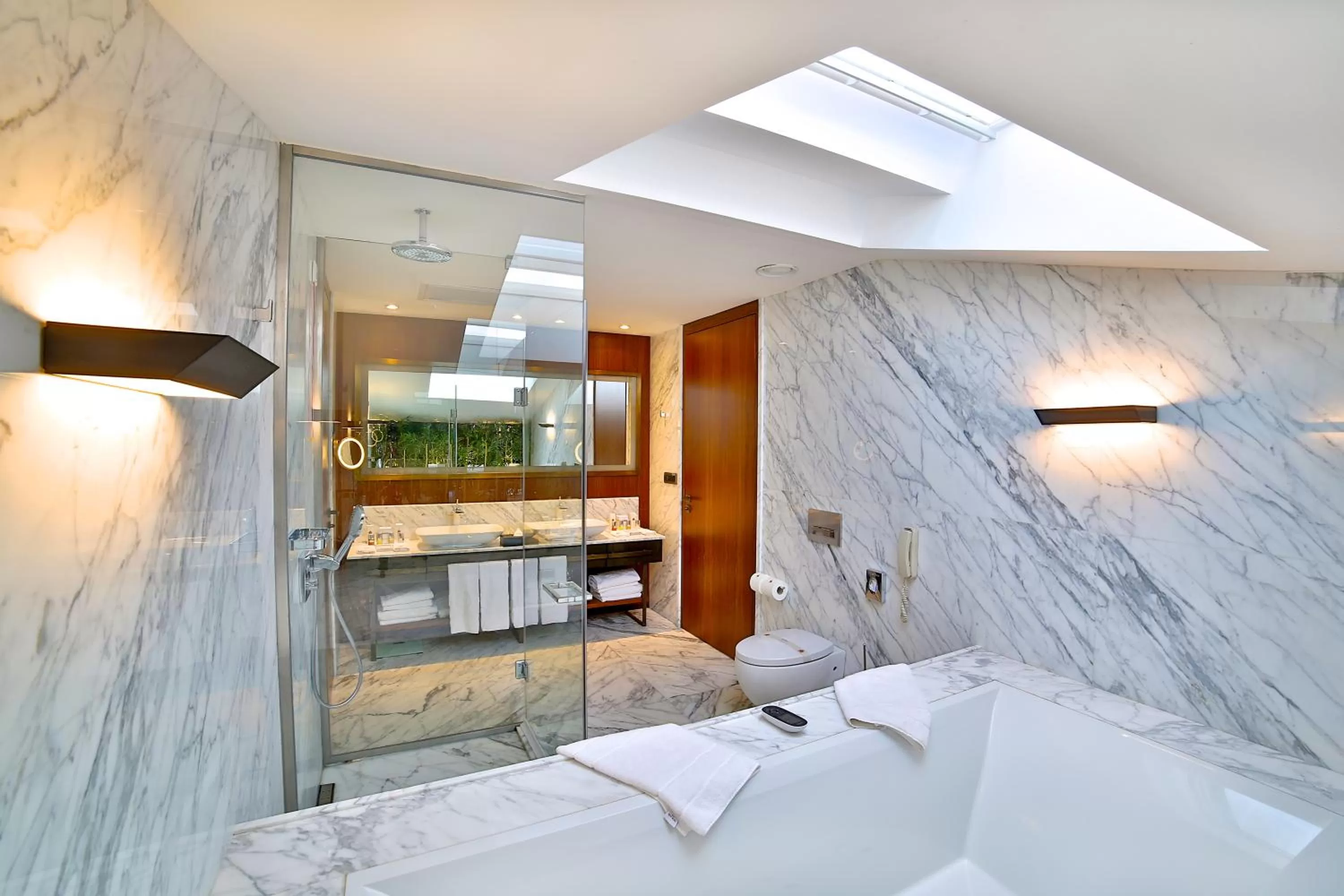 Family, Bed in Dosso Dossi Hotels & SPA Downtown