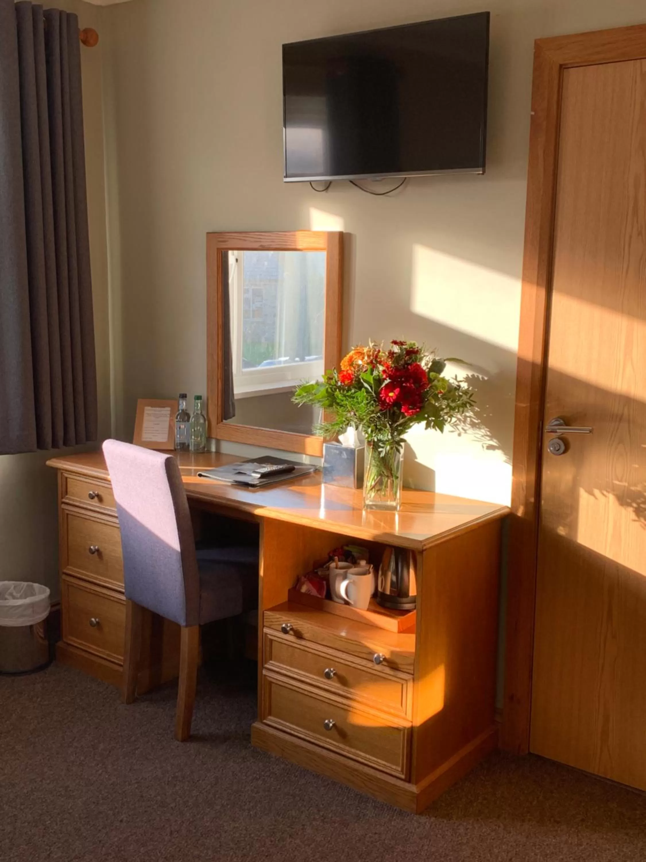 hair dresser in St. Davids Cross Hotel