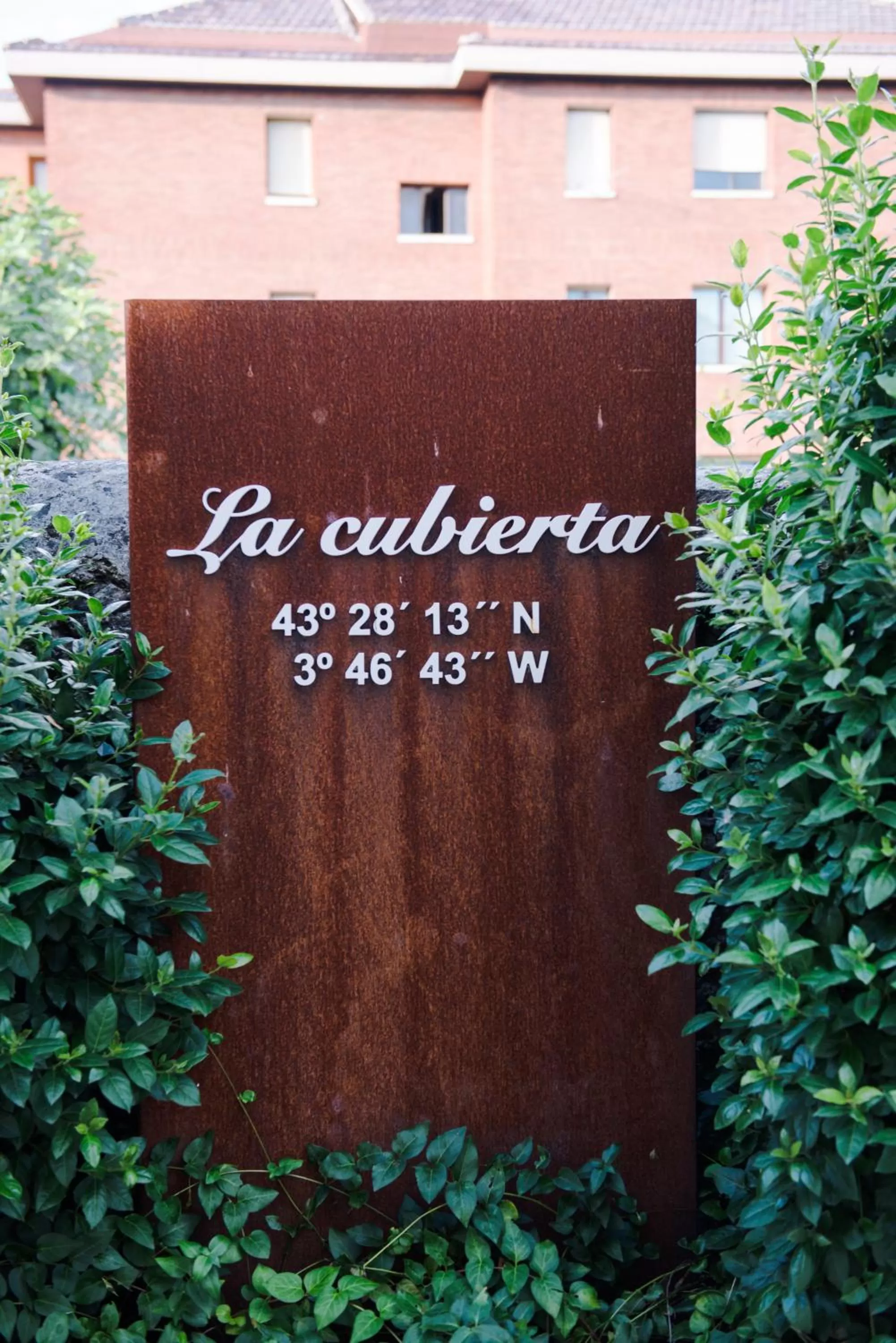 Logo/Certificate/Sign in Gran Hotel Victoria