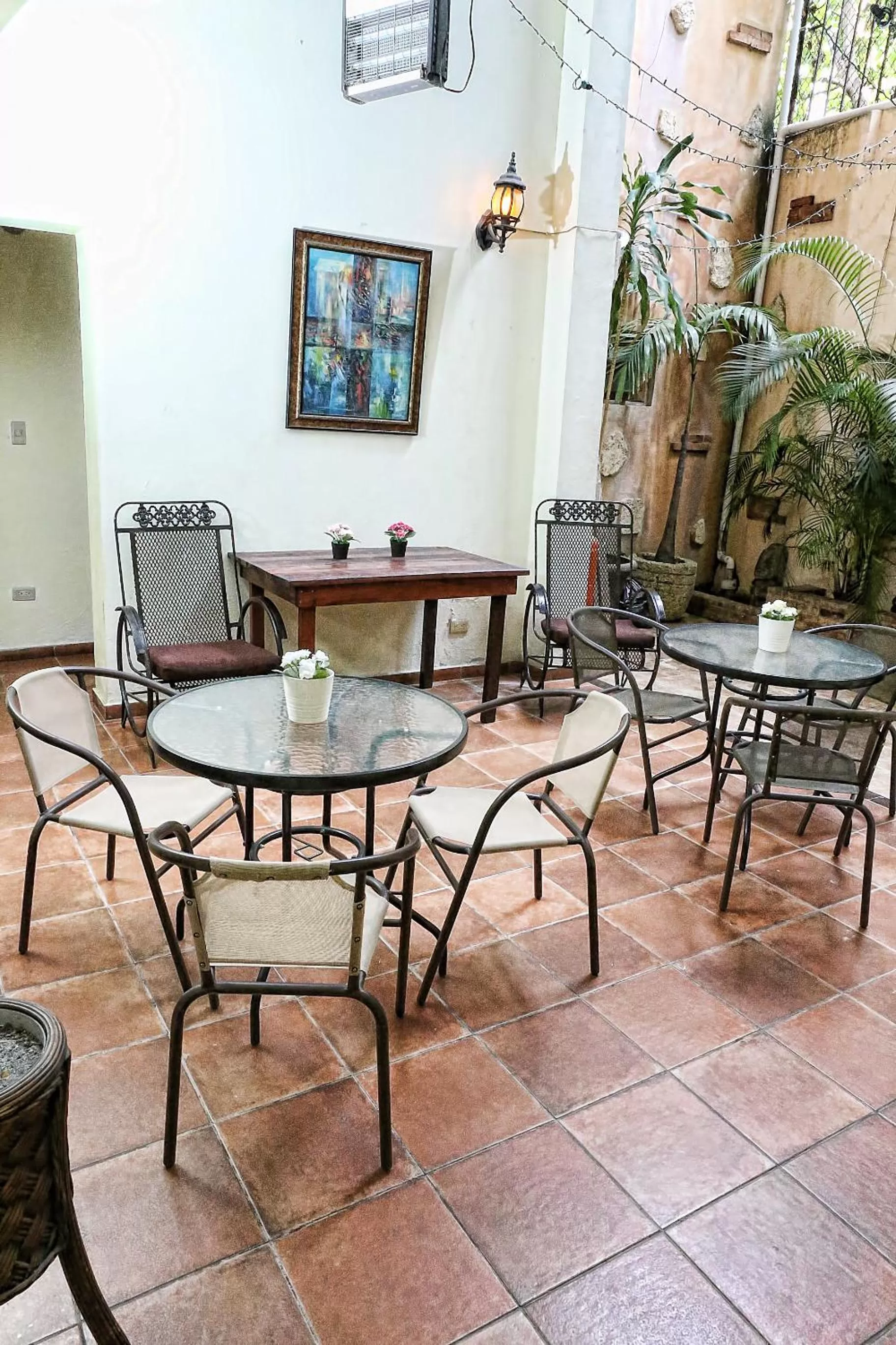 Patio in Hotel Aluge