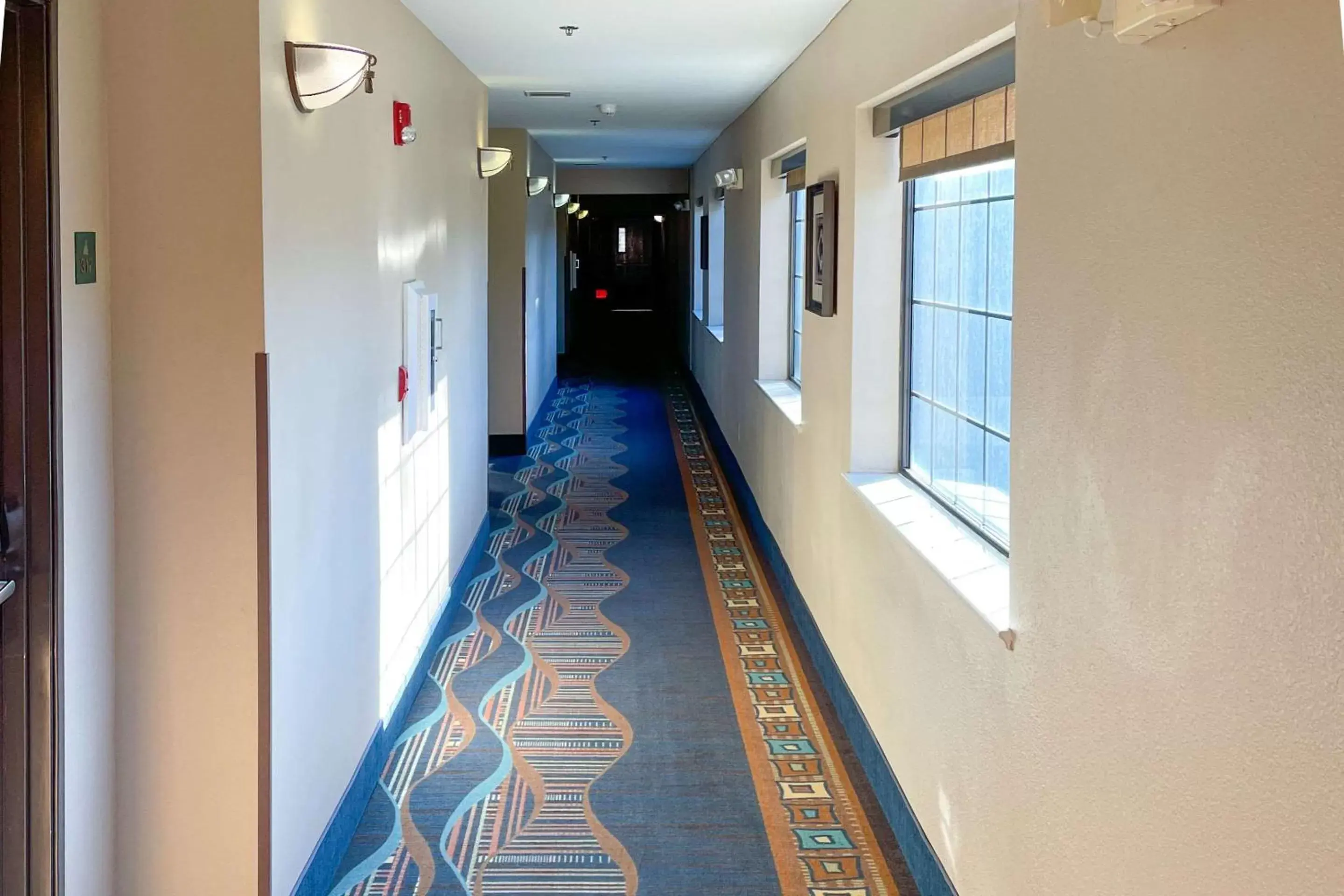 Lobby or reception in Comfort Inn & Suites Midtown