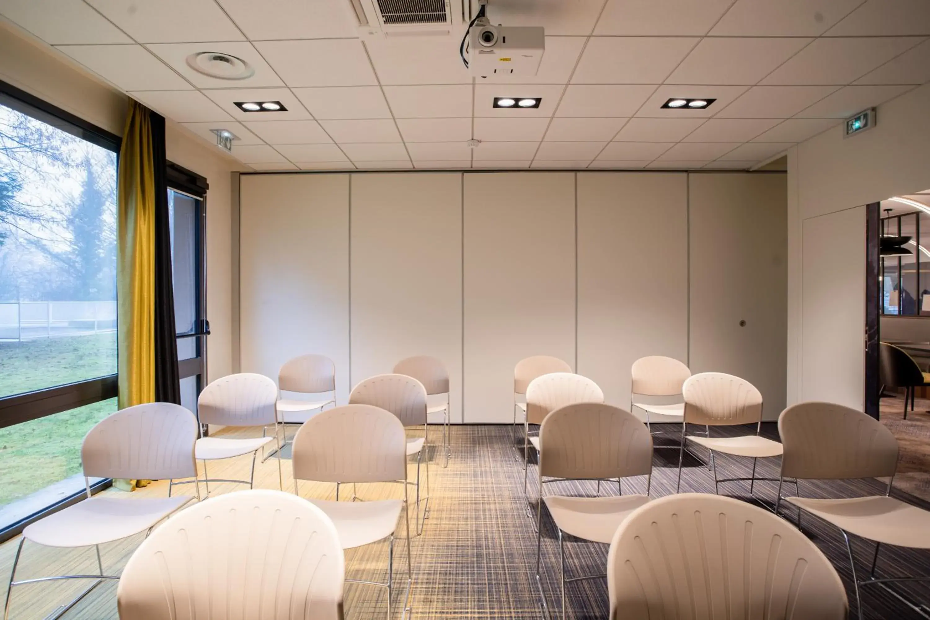 Meeting/conference room in Park & Suites Elégance Genève-Ferney Voltaire