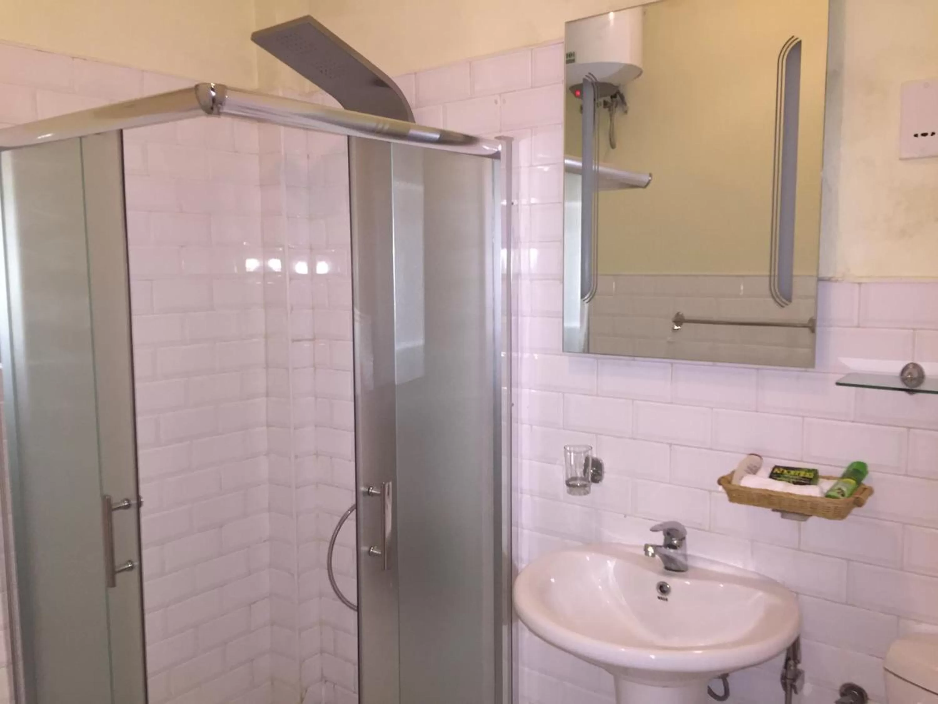 Shower in Le leopard d 'argent