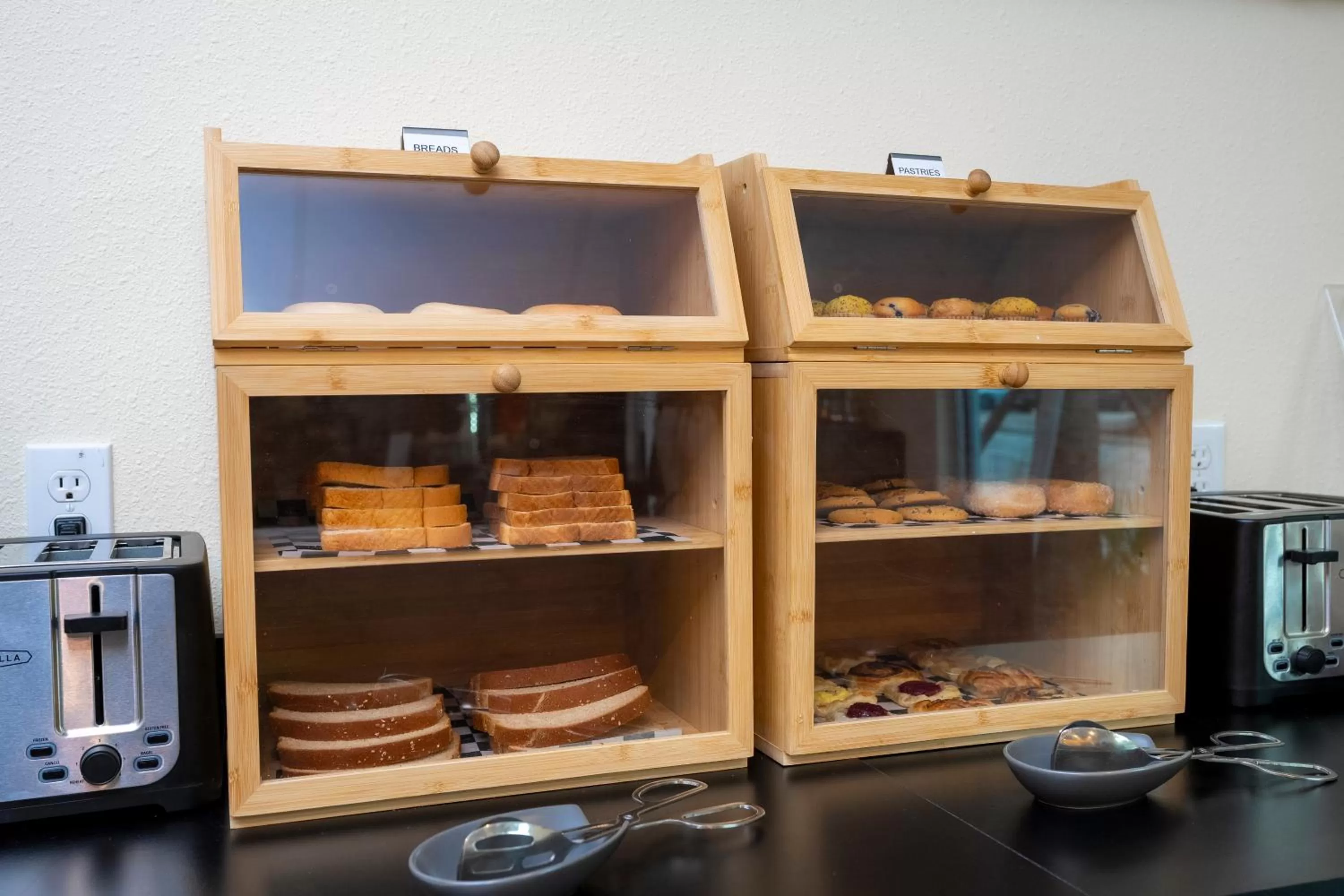 Buffet breakfast in SPOT X Hotel Orlando Intl Dr by The Red Collection