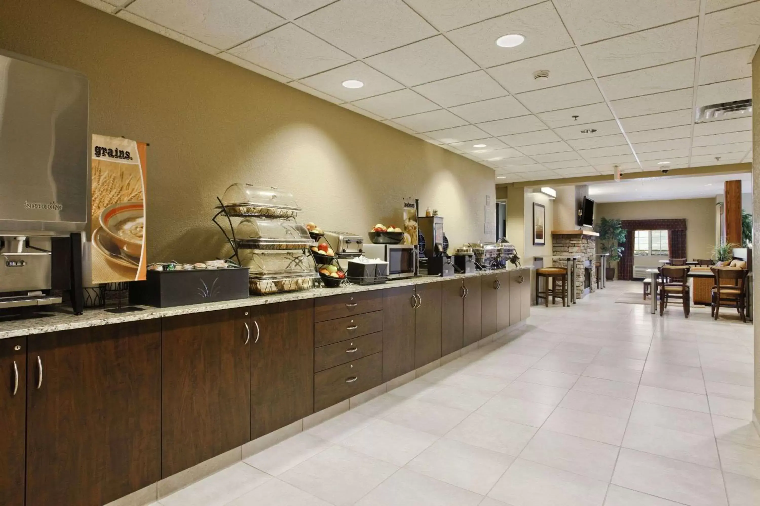 Restaurant/Places to Eat in Microtel Inn & Suites by Wyndham Williston