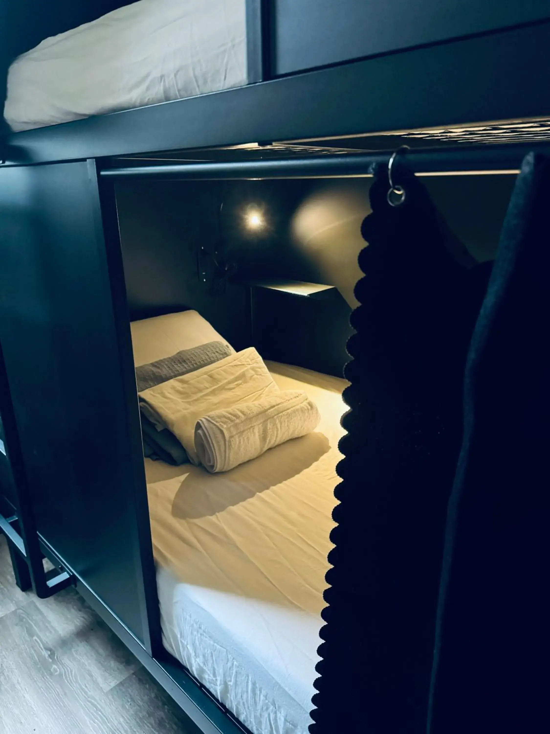 Bed in KAMA CENTRAL PARK Bed in KAMA CENTRAL PARK