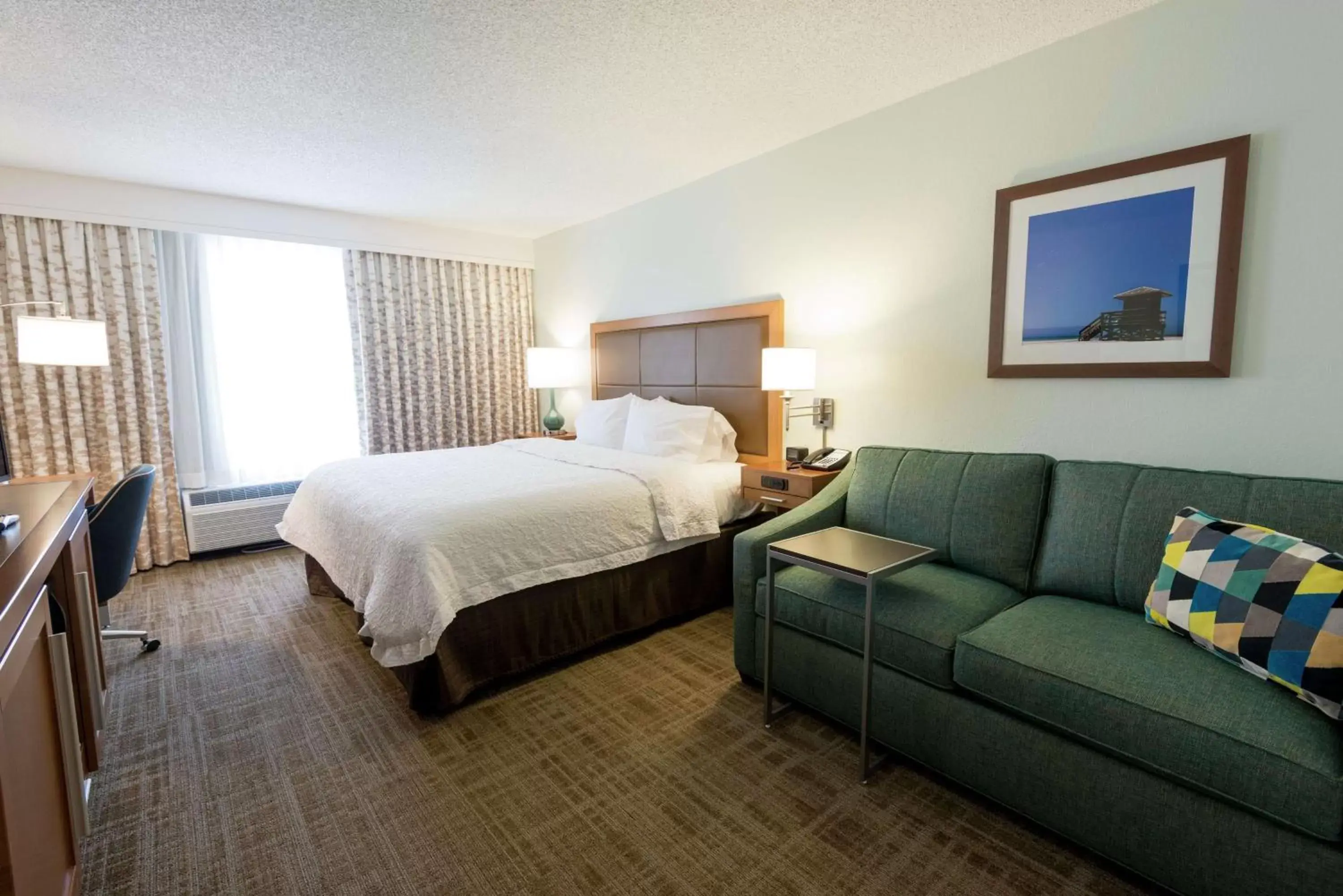 Bedroom in Hampton Inn Boca Raton