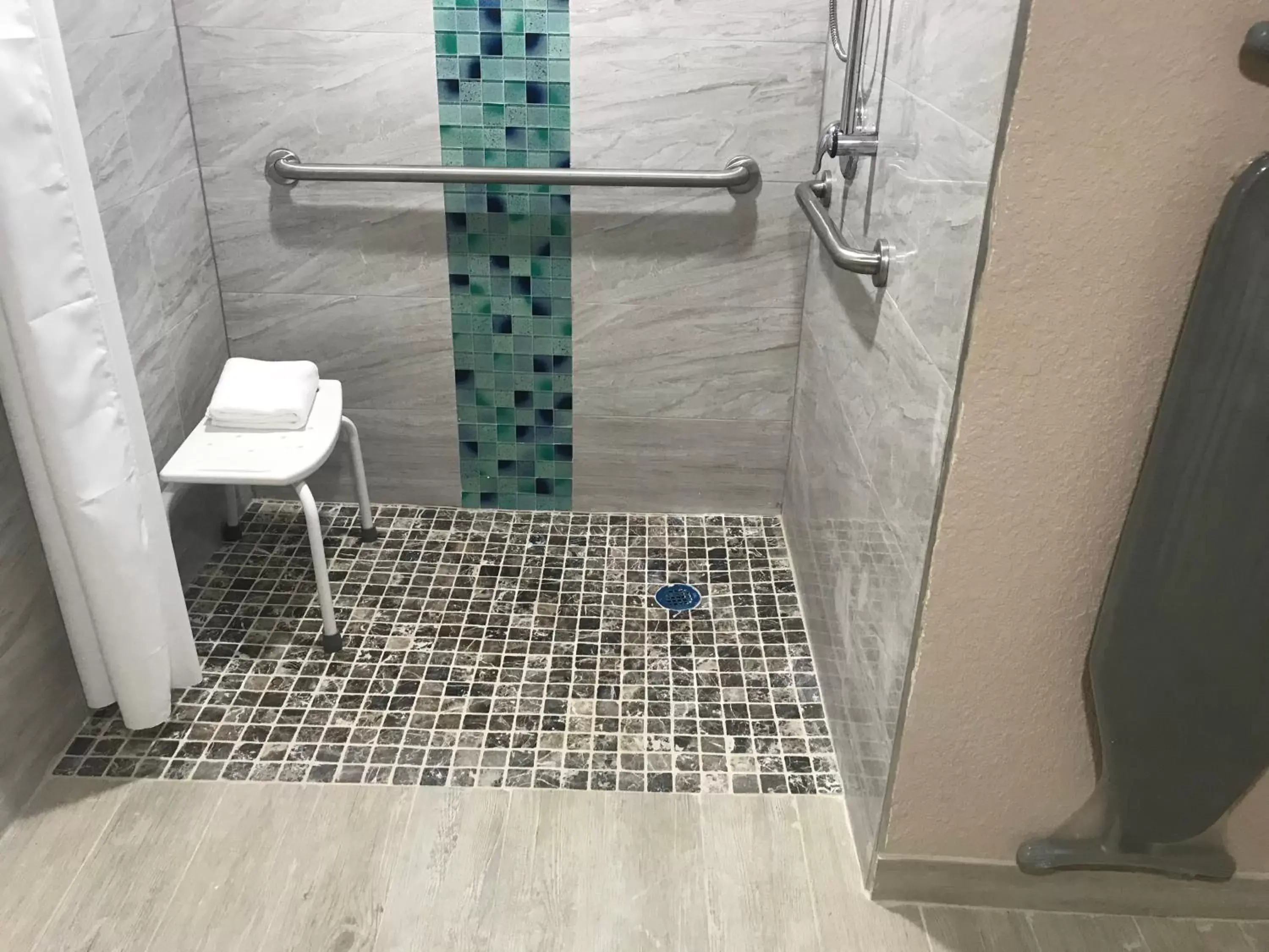 Bathroom in Tropical Inn & Suites, downtown clearwater