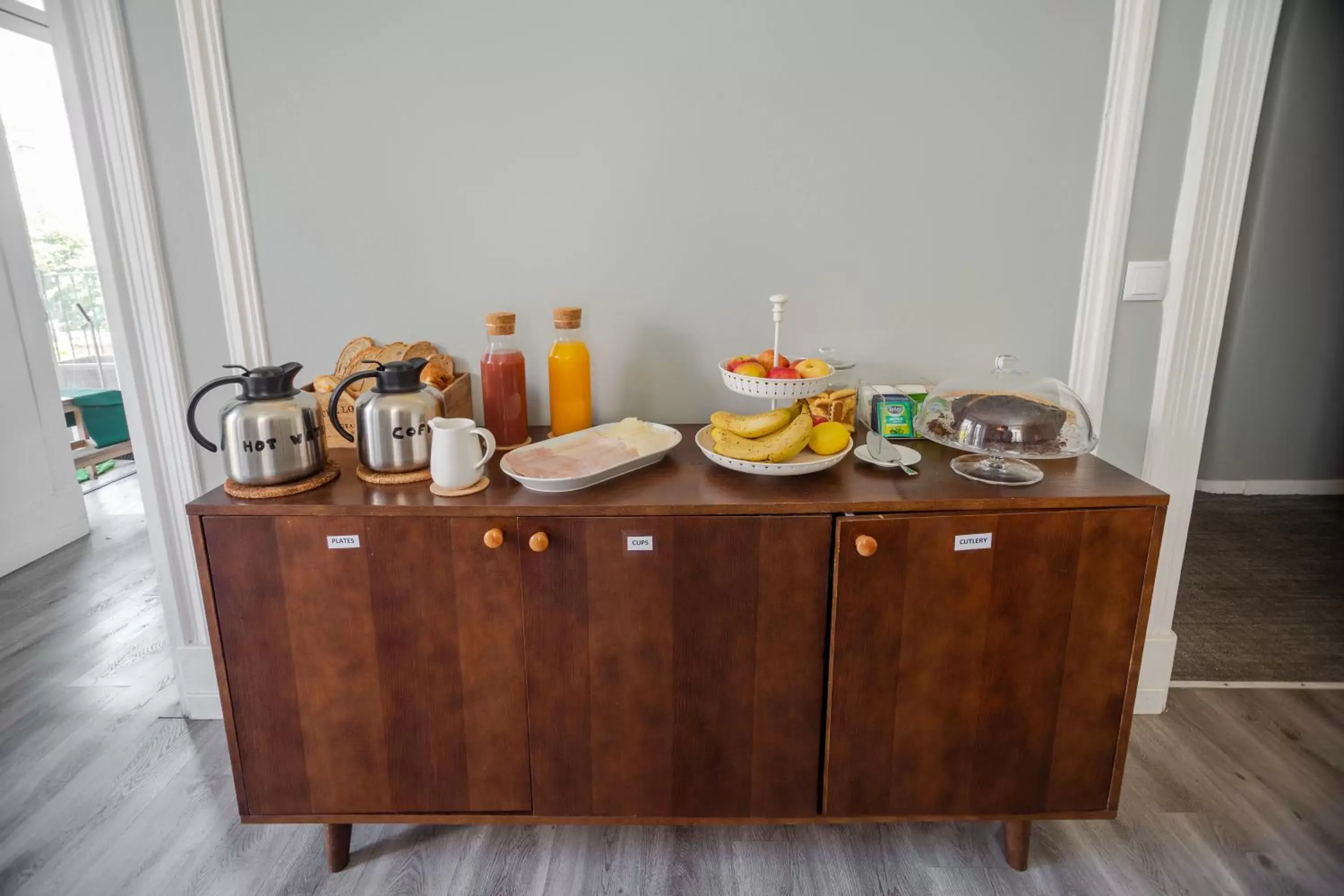 Breakfast, Kitchen/Kitchenette in The Hygge Lisbon Suites - Estrela