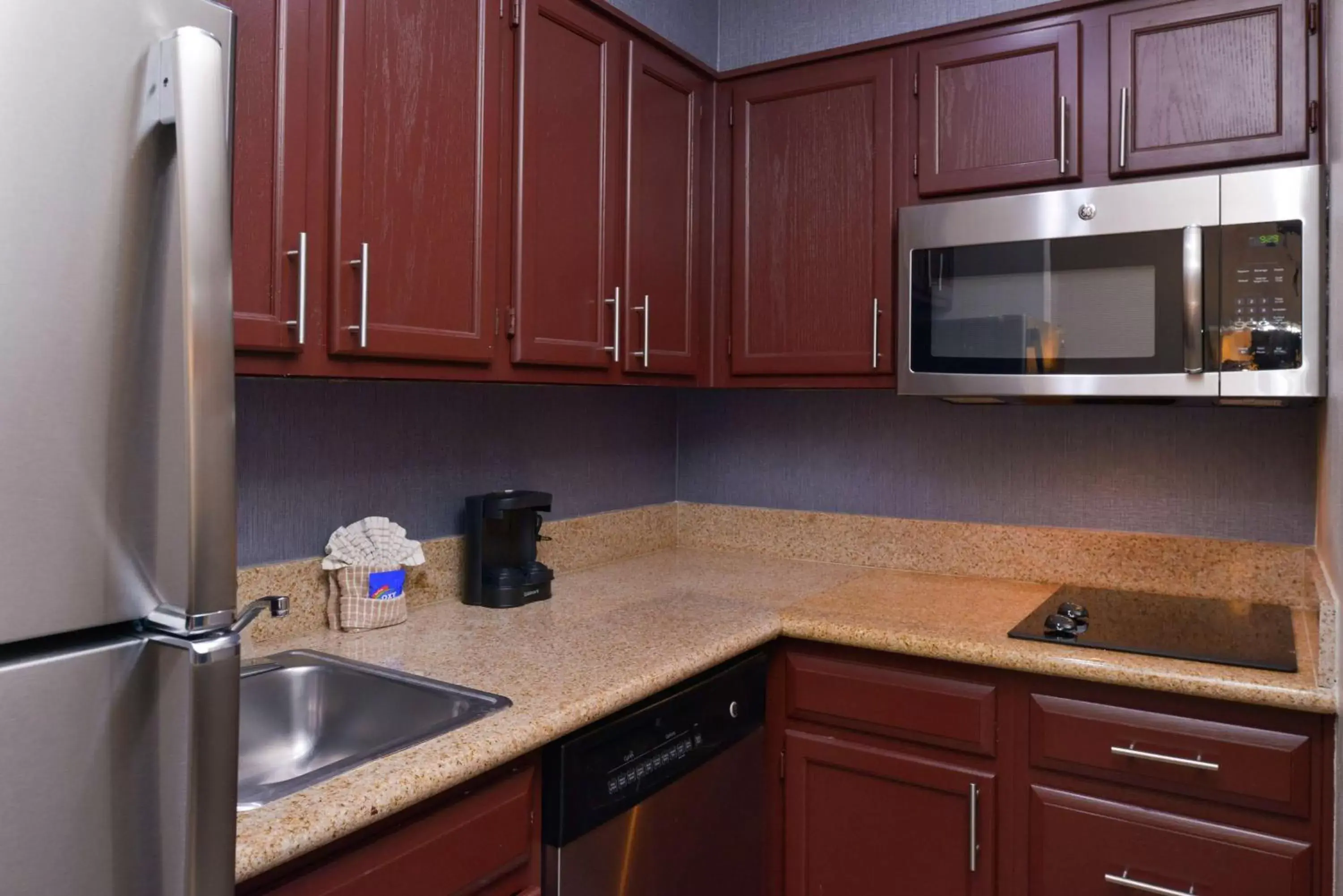 Kitchen or kitchenette, Kitchen/Kitchenette in Homewood Suites by Hilton Dallas-Lewisville