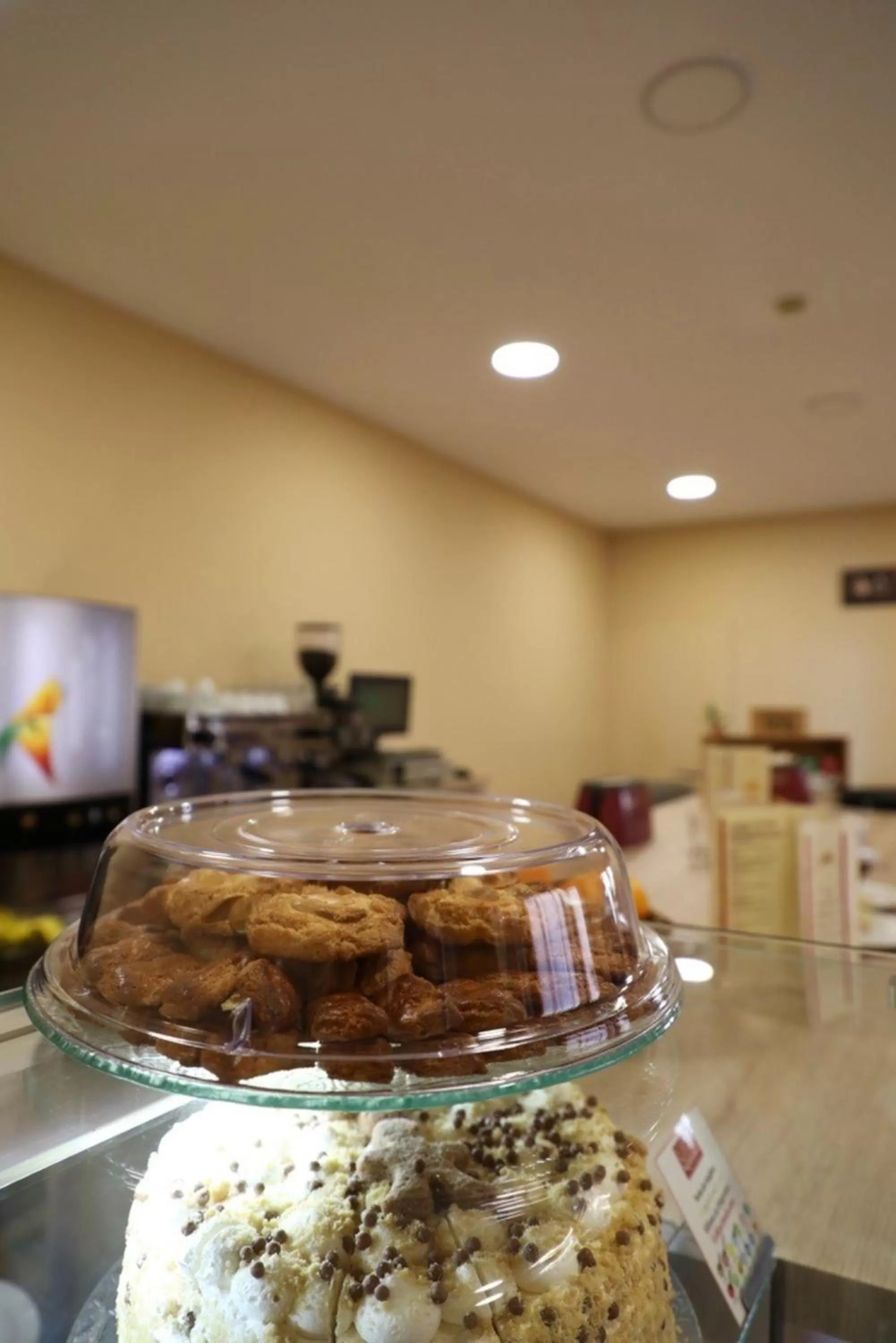 Restaurant/places to eat in Grand Muthu Golf Plaza Hotel & Spa