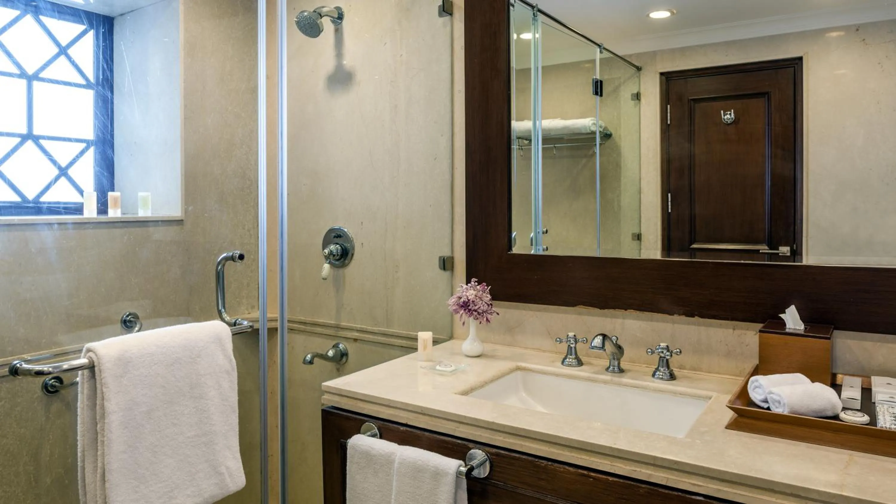 Bathroom in The Claridges Nabha Residence