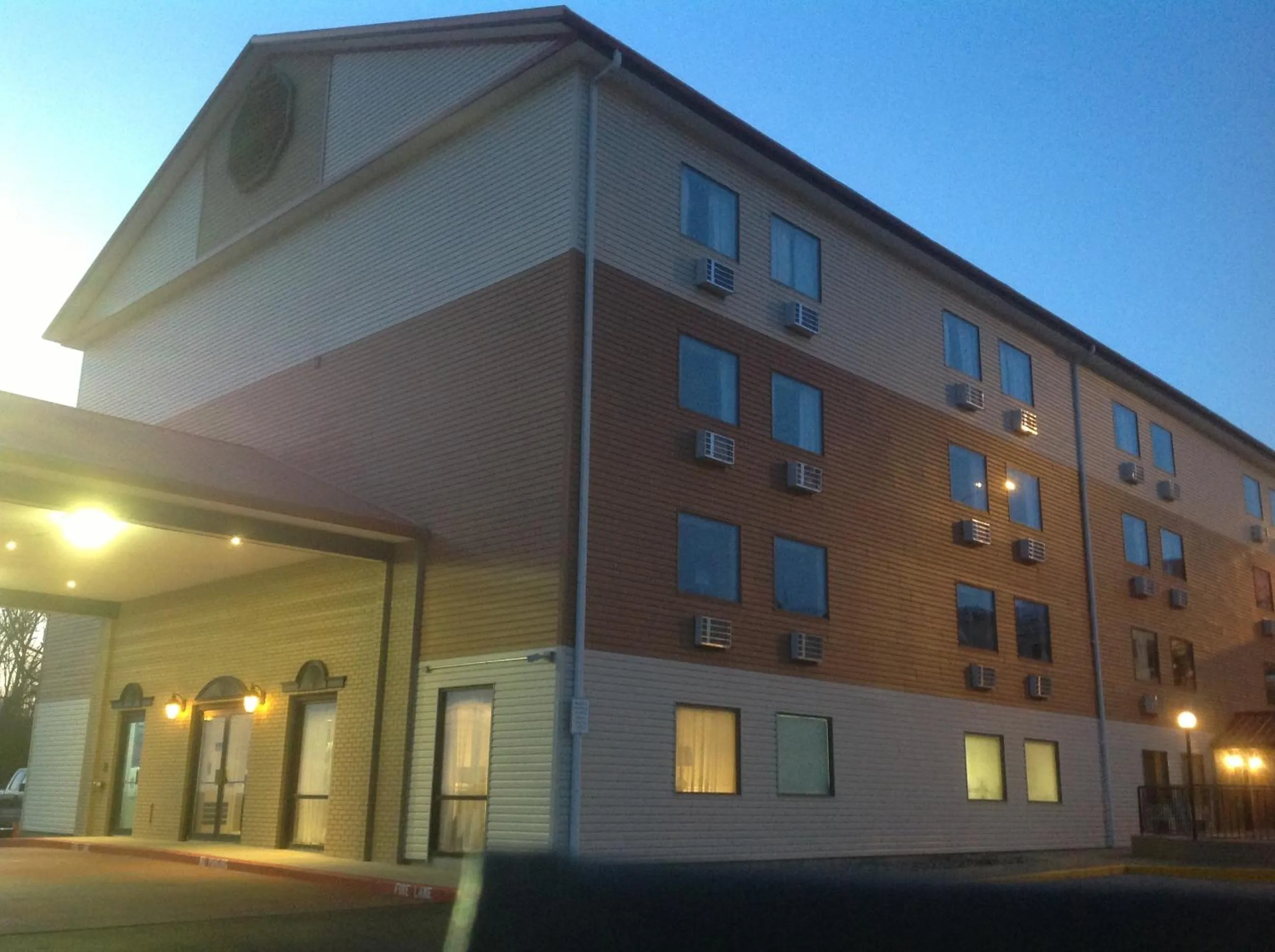 Property building in Grand View Inn & Suites