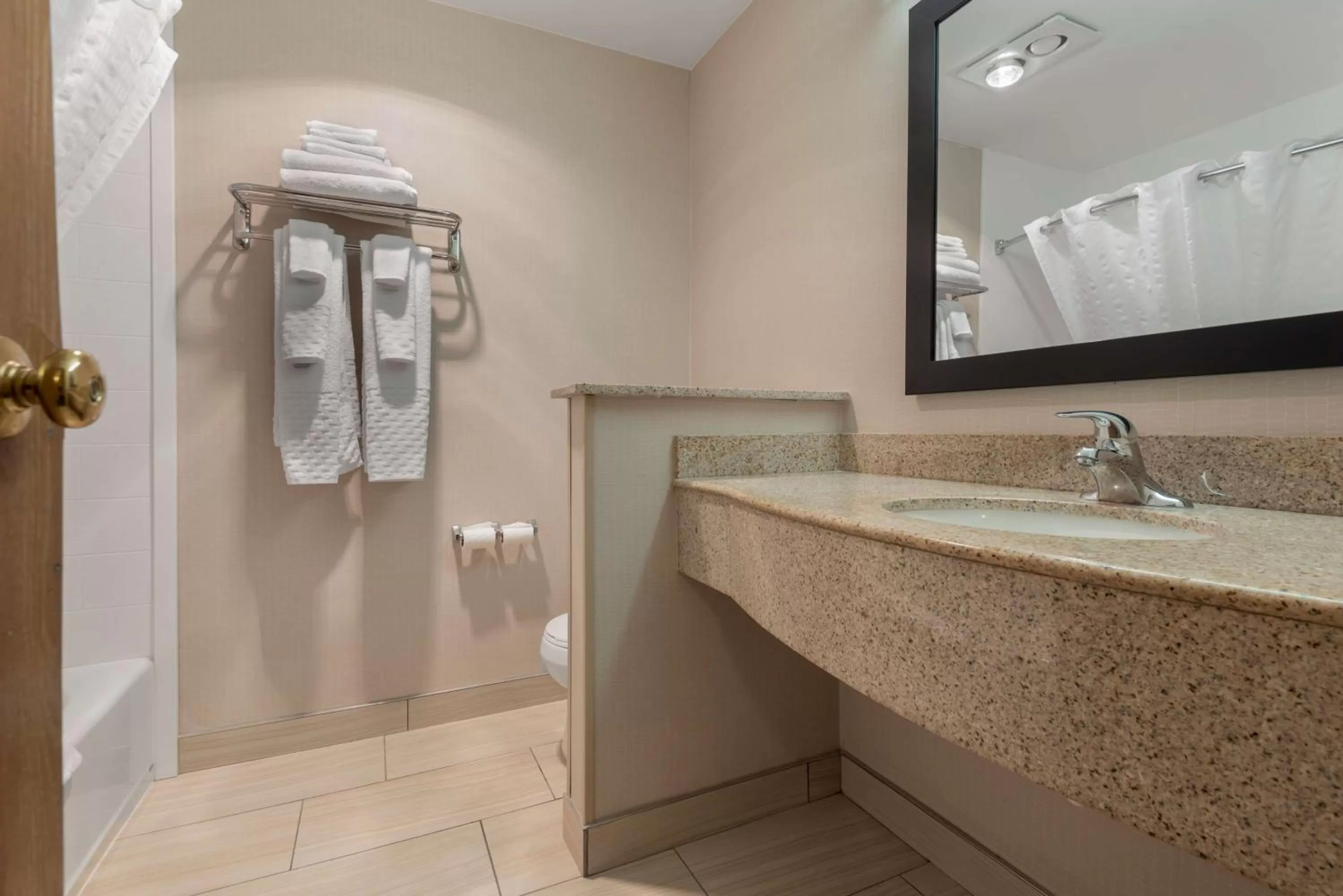 Bathroom in Best Western University Inn